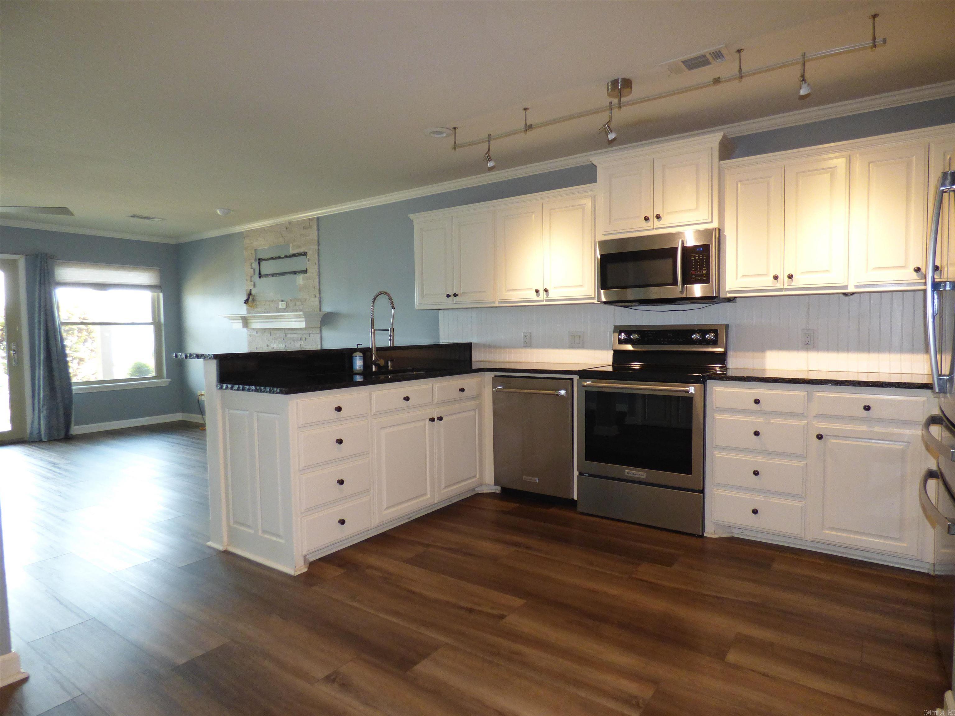 183 Villa Pointe C Property Photo 6