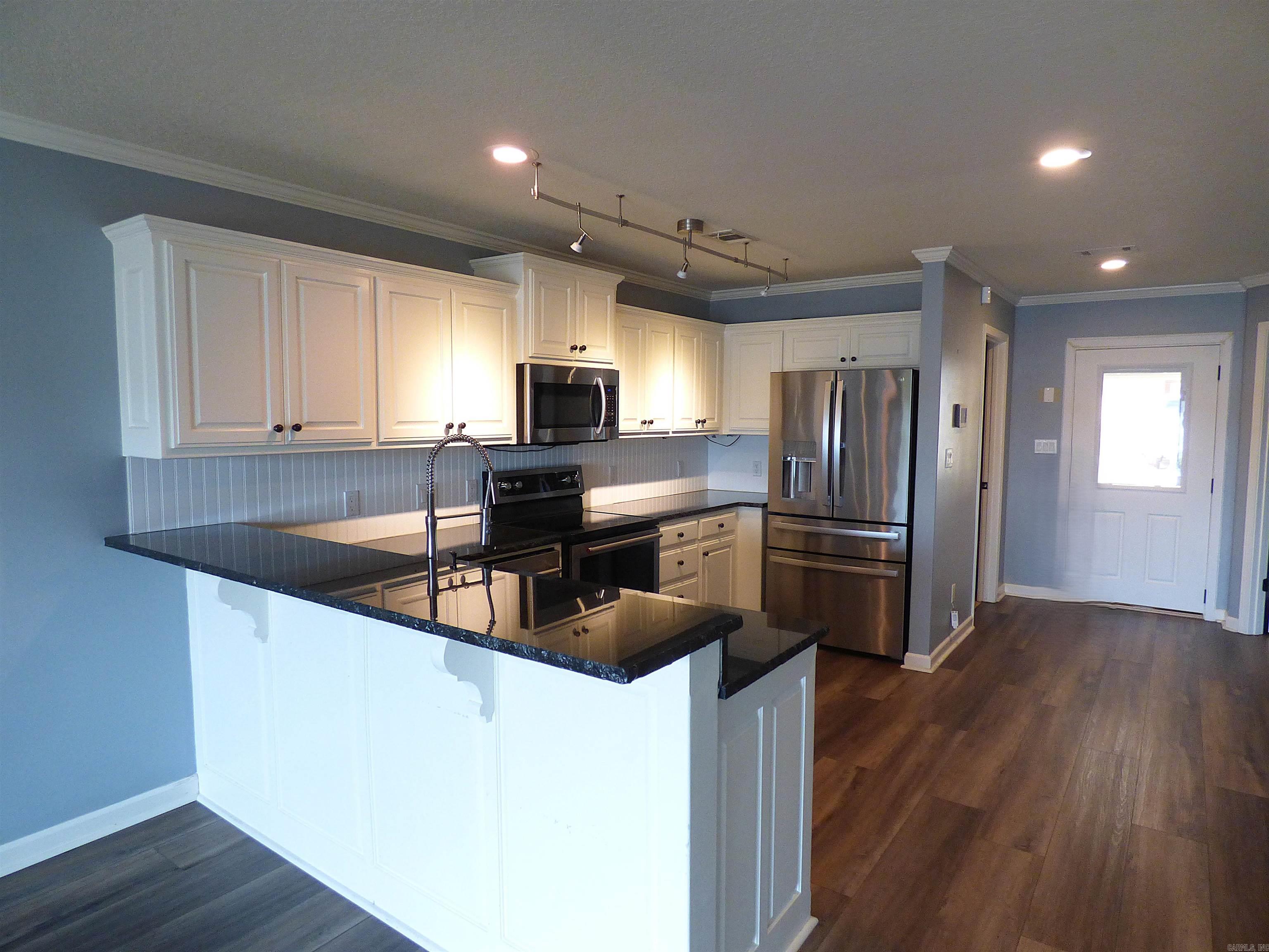 183 Villa Pointe C Property Photo 9