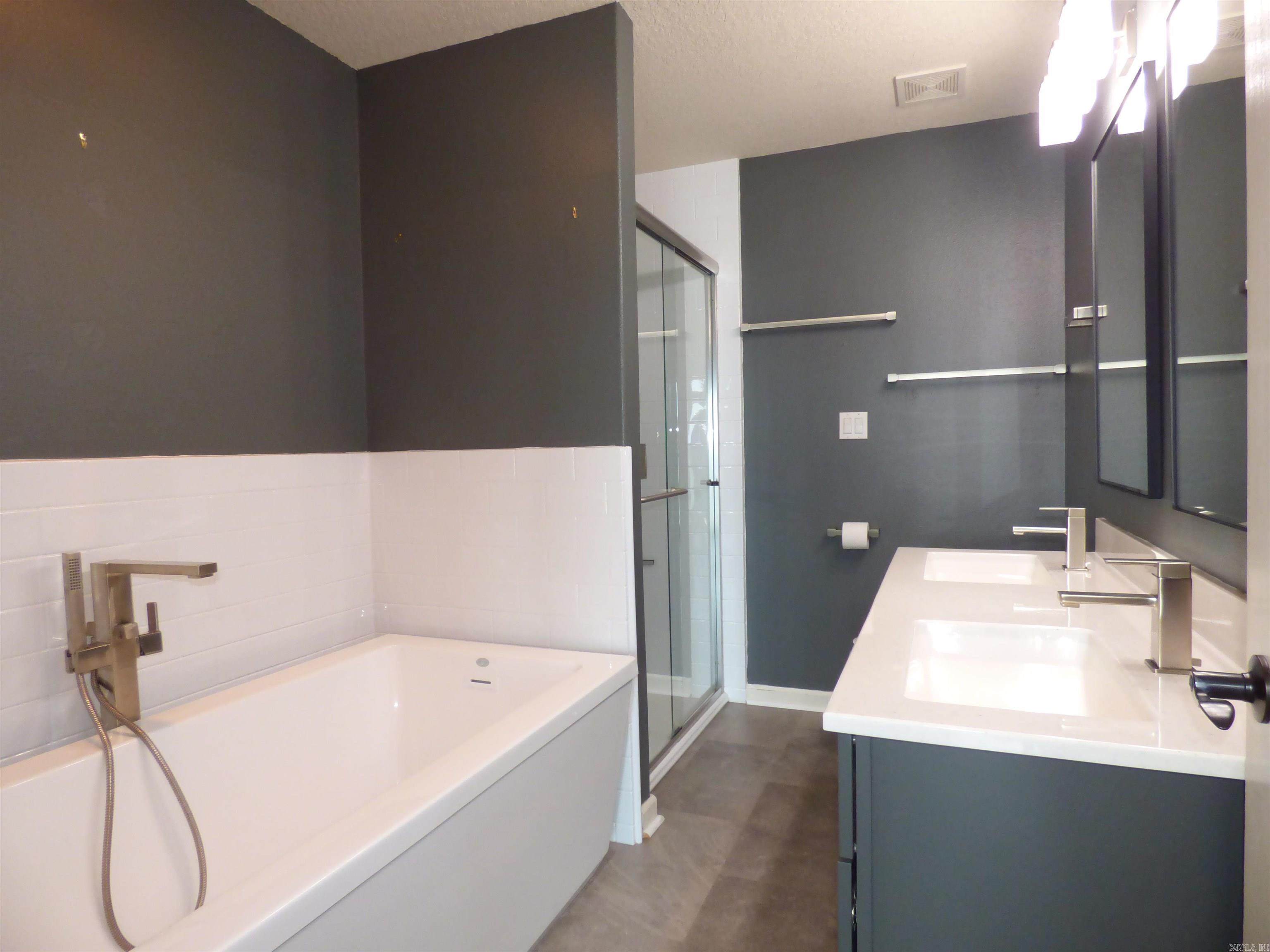 183 Villa Pointe C Property Photo 20
