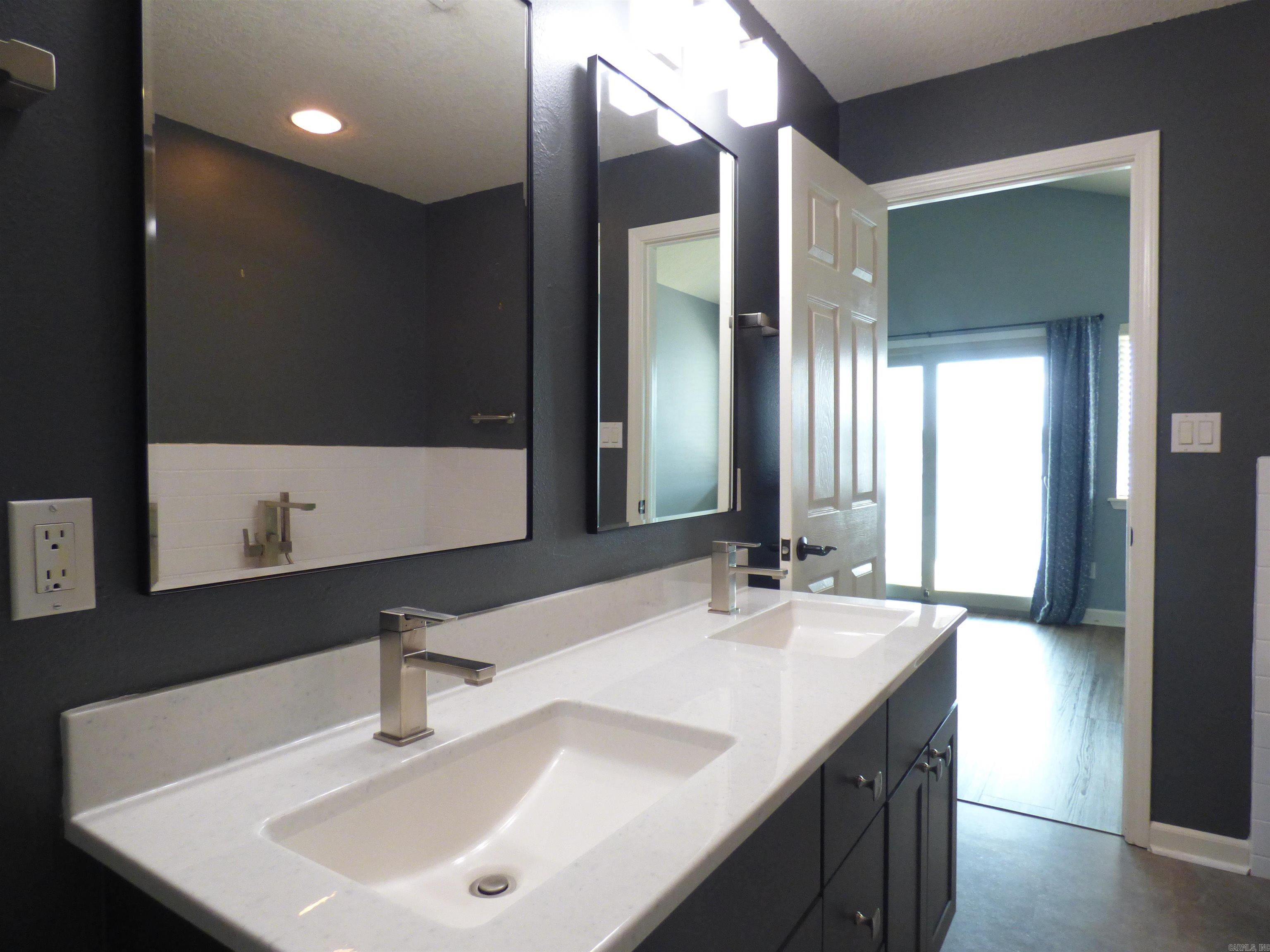 183 Villa Pointe C Property Photo 22