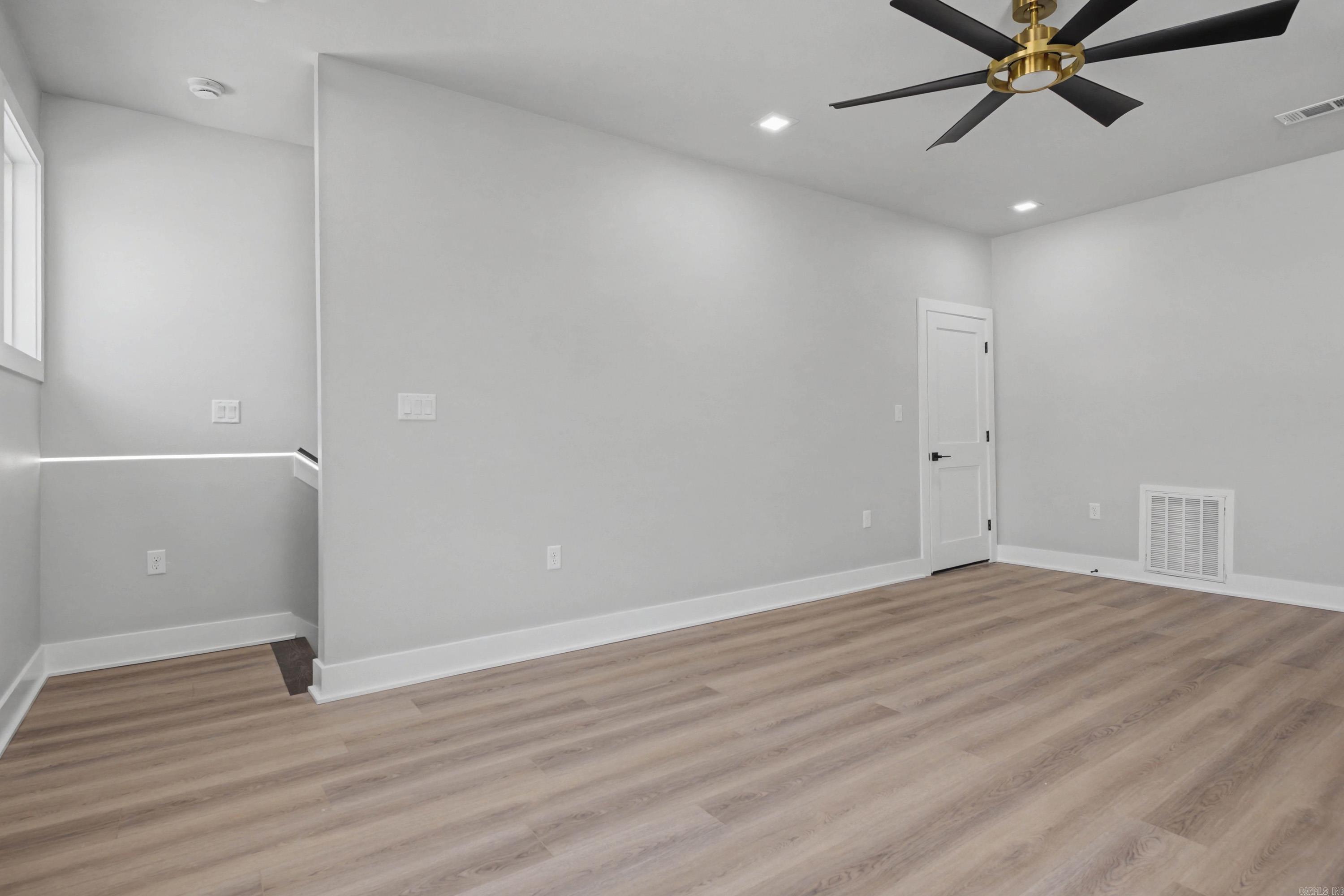 9 Oak Glen Property Photo 40