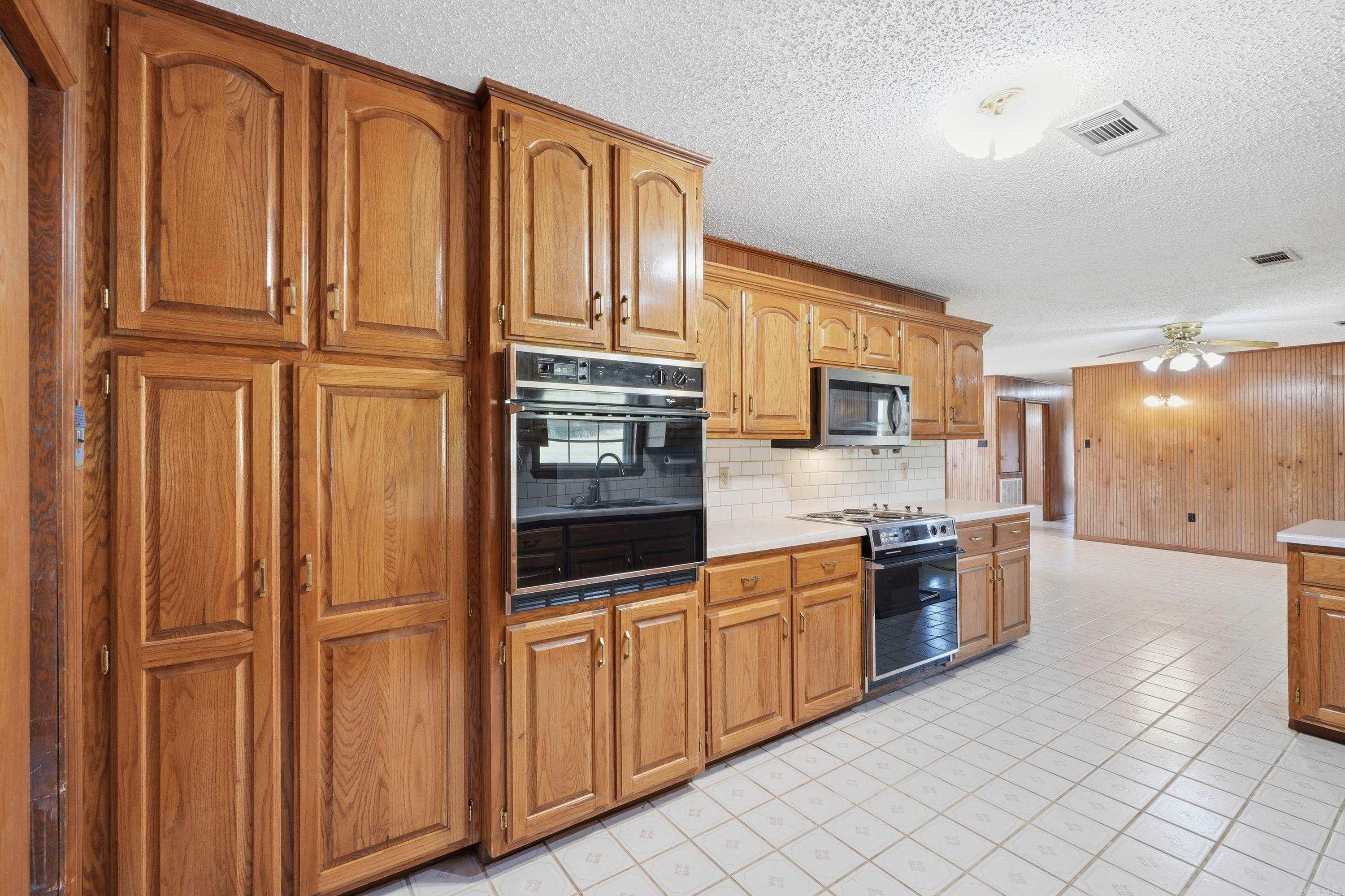 12 Lieblong Rd Property Photo 21