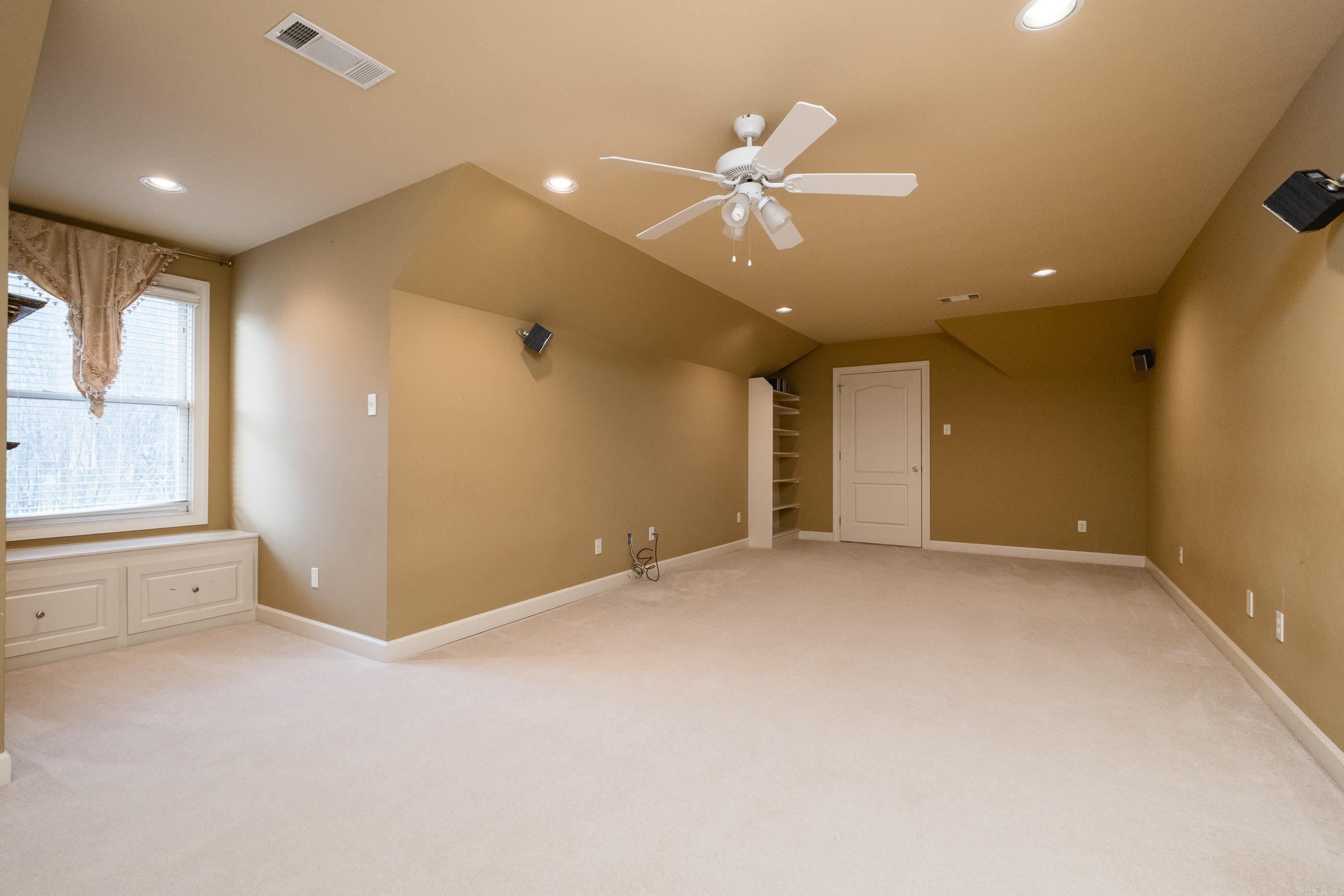 115 Noyant Drive Property Photo 42