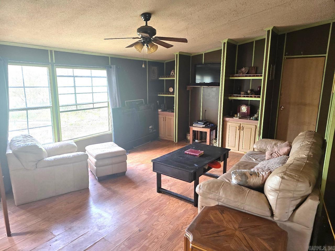 1100 3rd St Street Property Photo 4