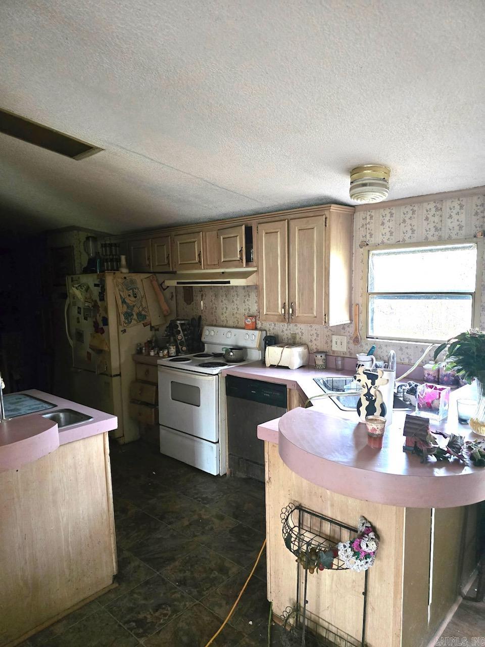 1100 3rd St Street Property Photo 6