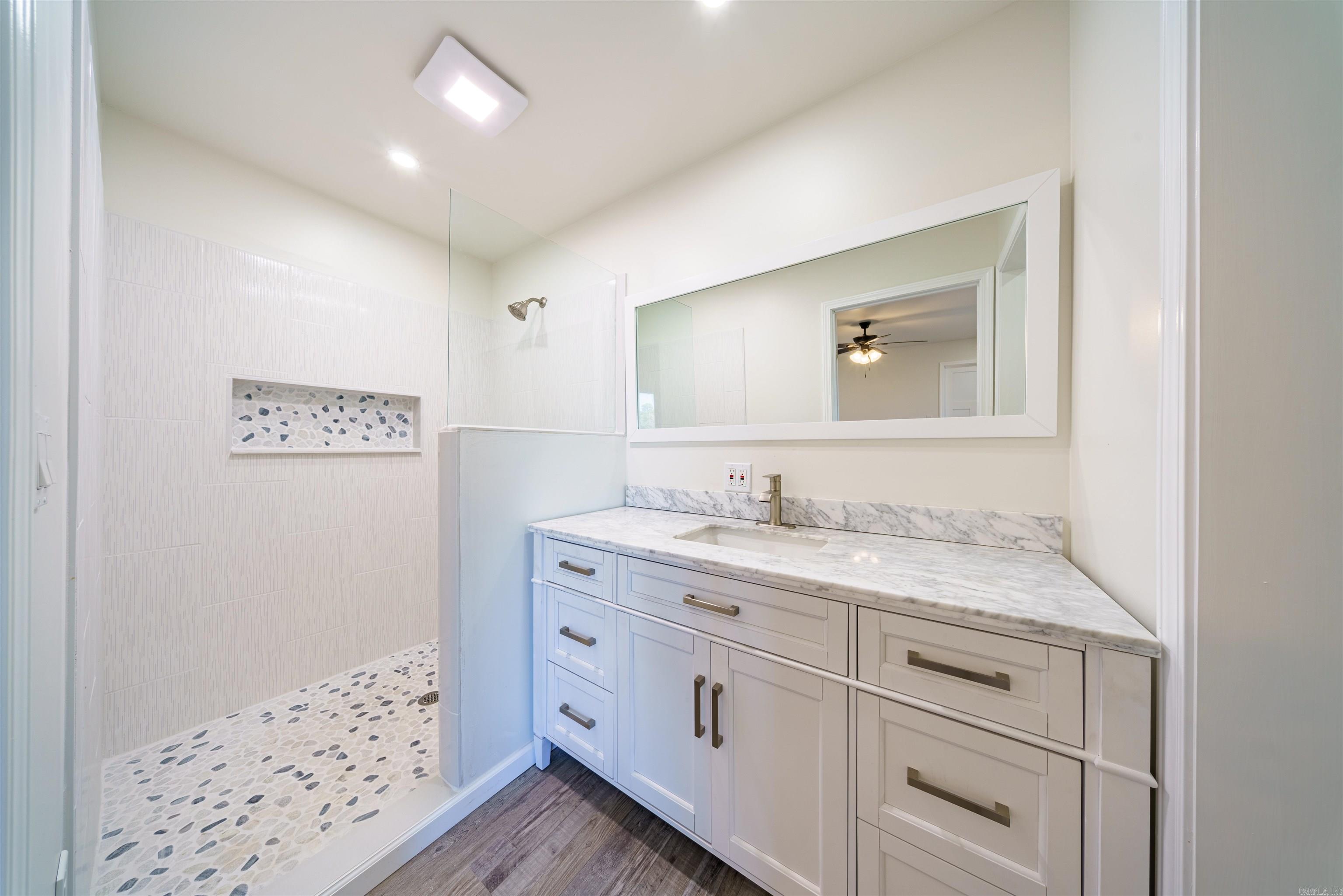 30 Lynndale Dr Property Photo 19