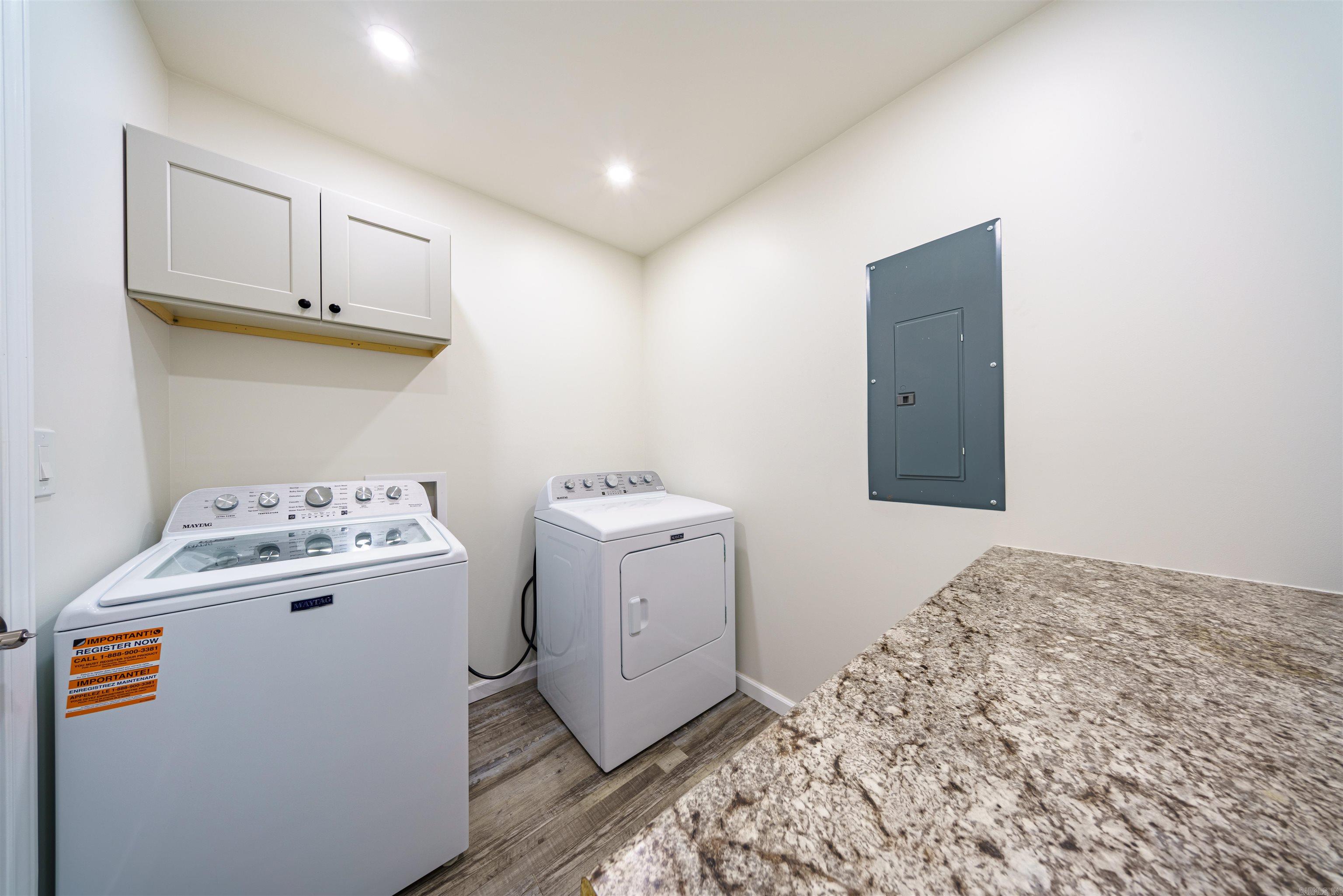30 Lynndale Dr Property Photo 23