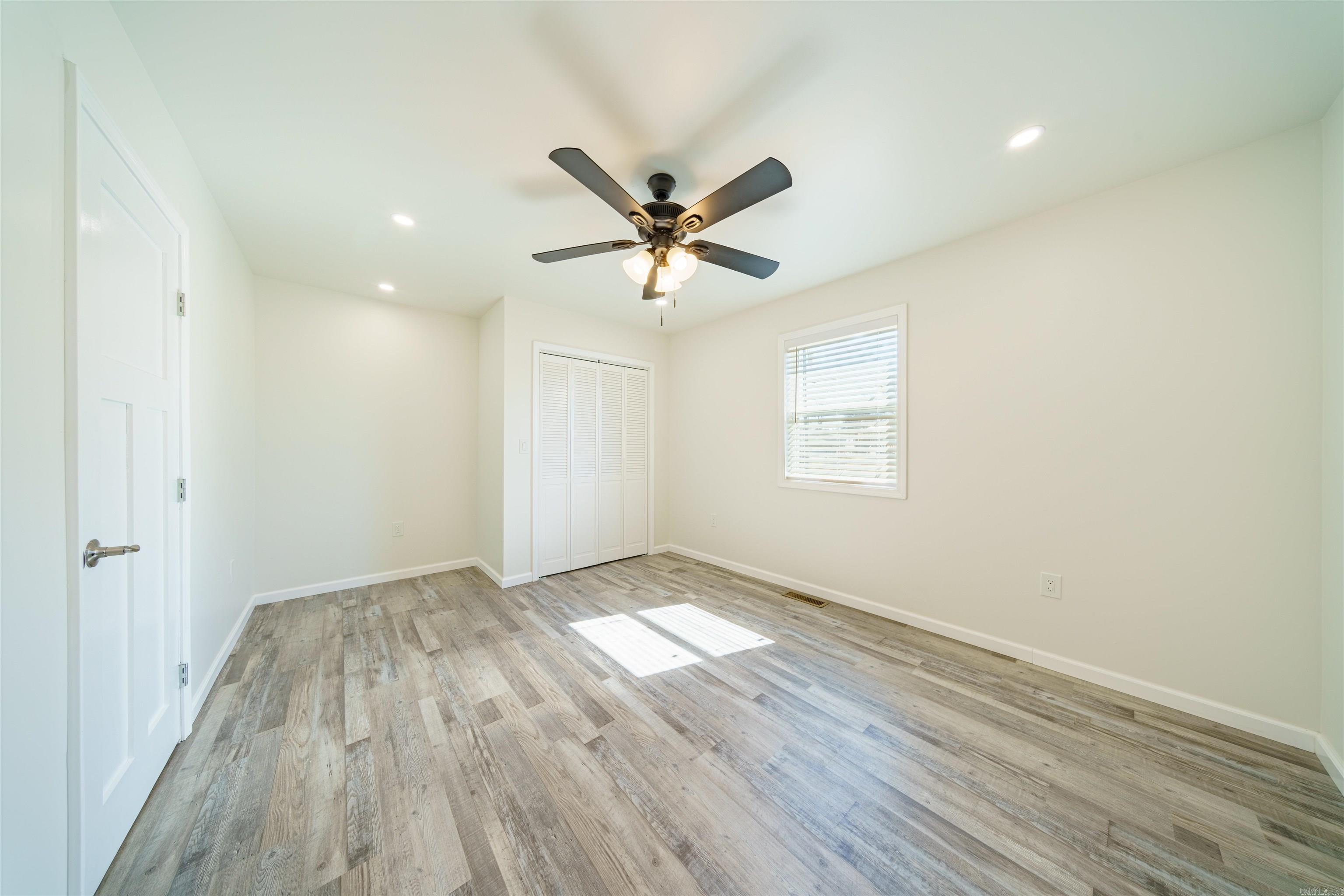 30 Lynndale Dr Property Photo 25