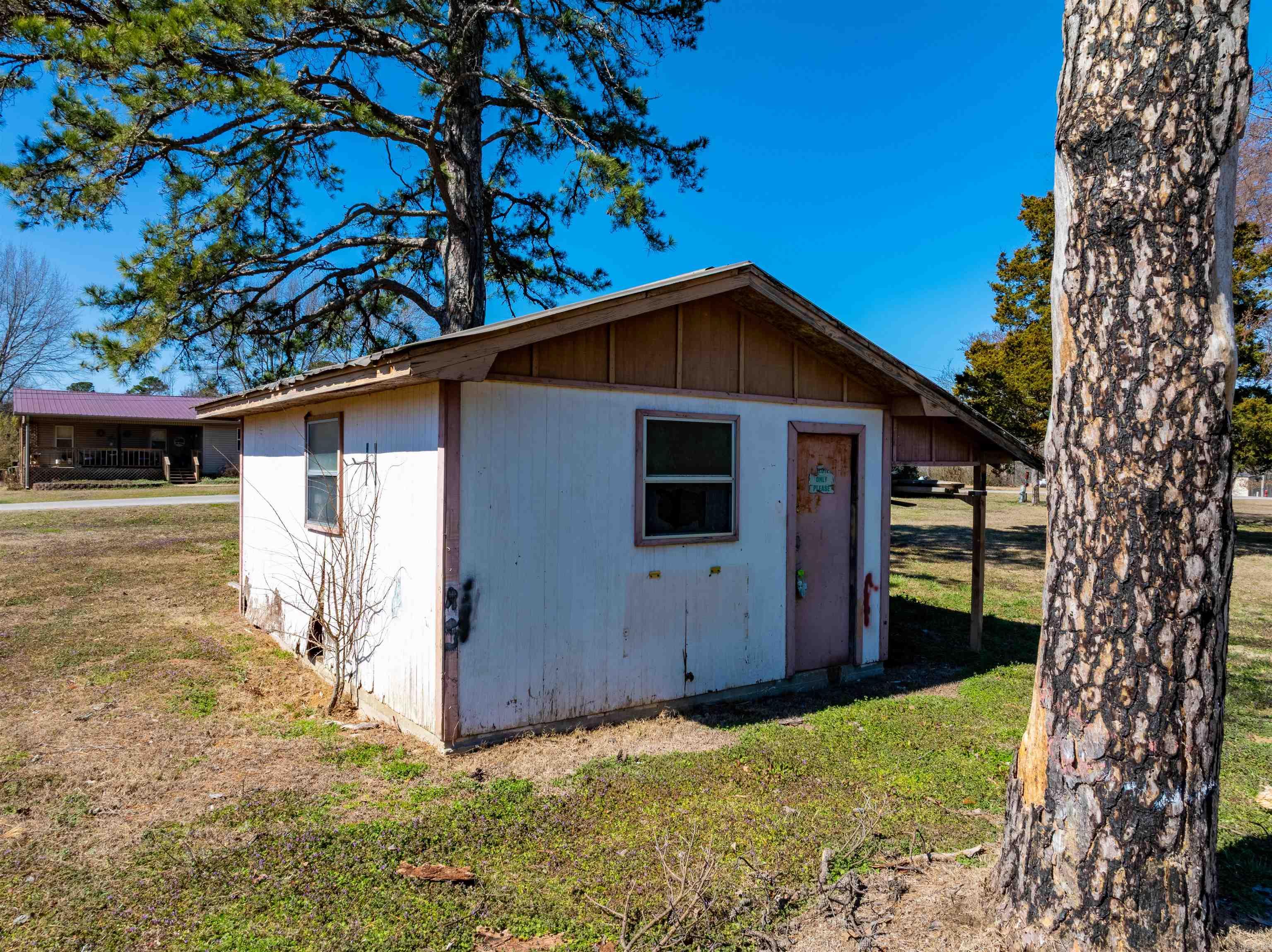 30 Lynndale Dr Property Photo 42