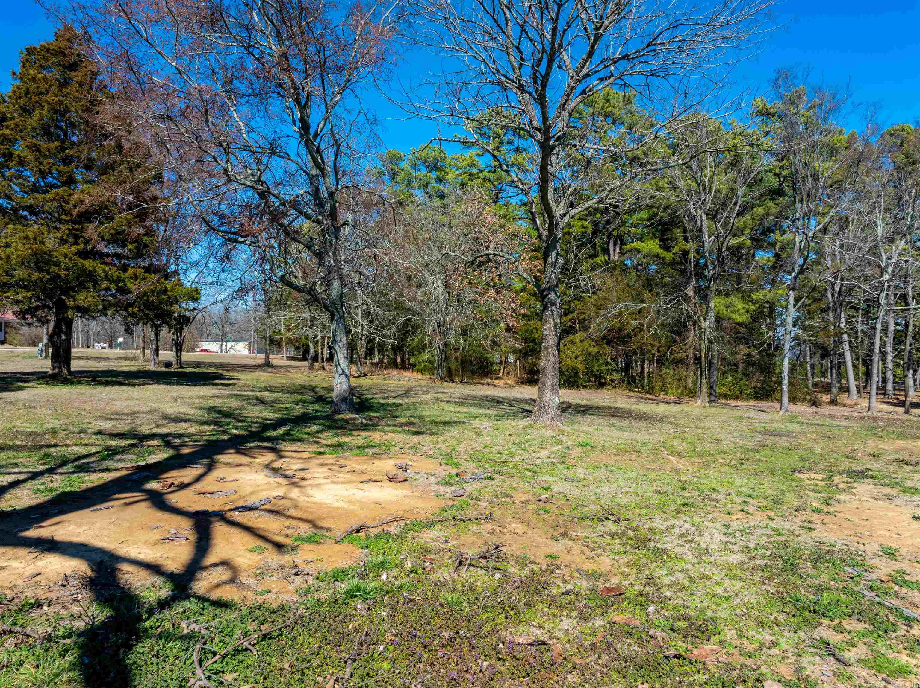 30 Lynndale Dr Property Photo 46