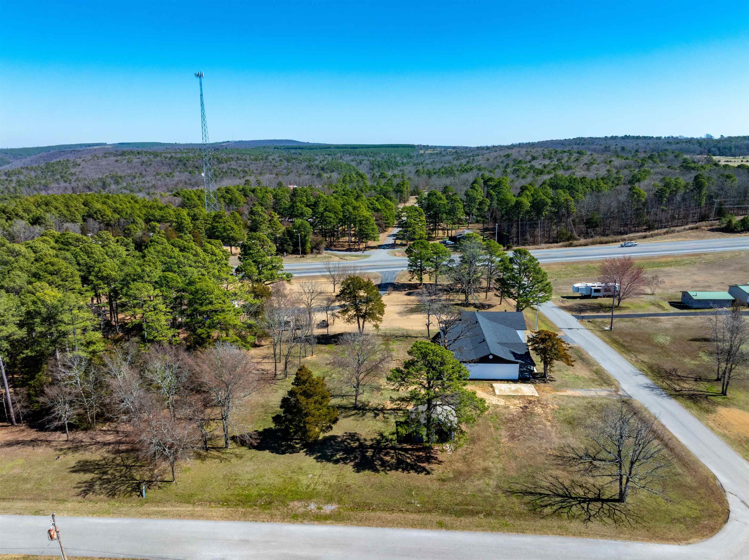 30 Lynndale Dr Property Photo 49