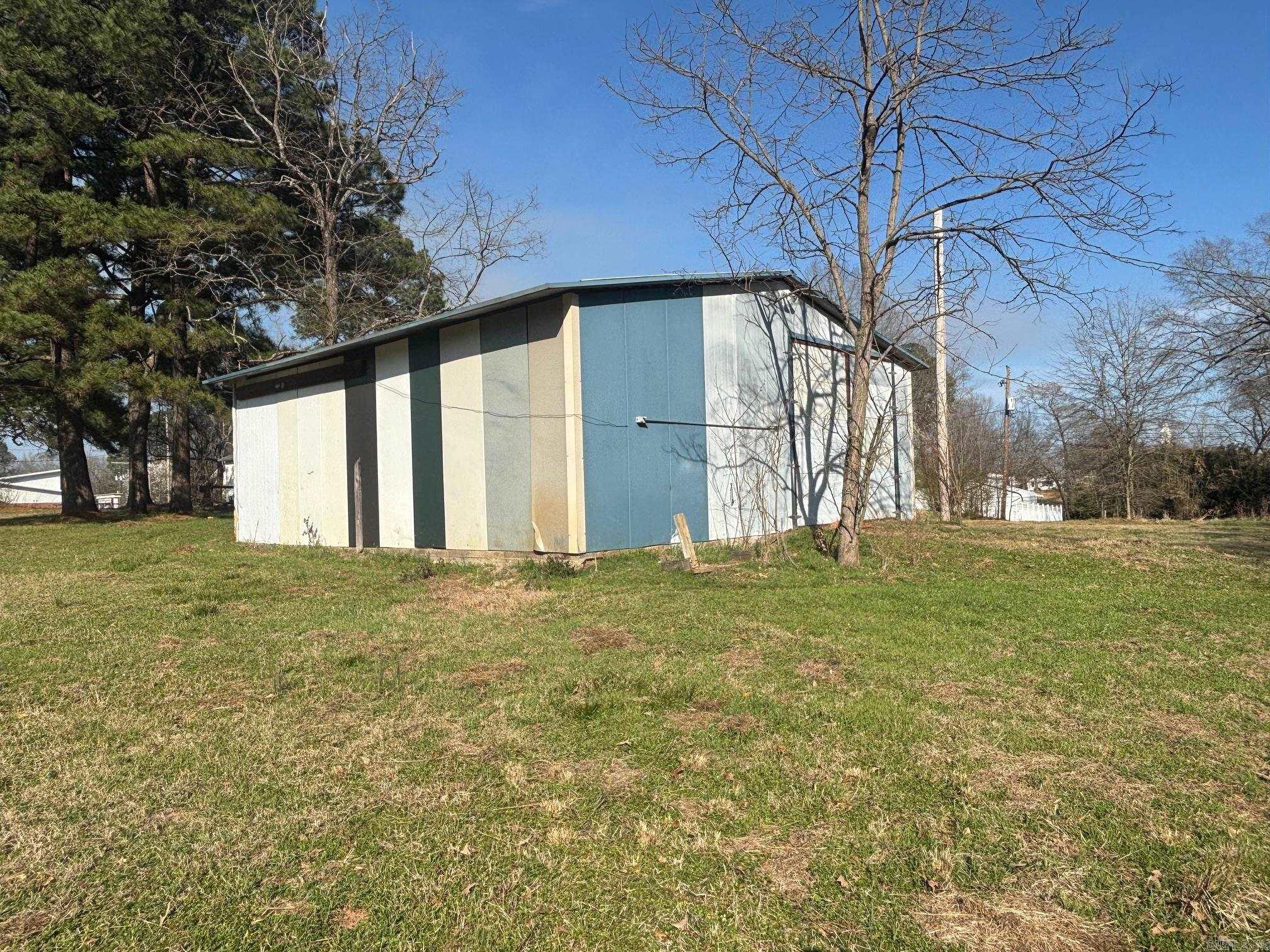 411 W Center Property Photo 7