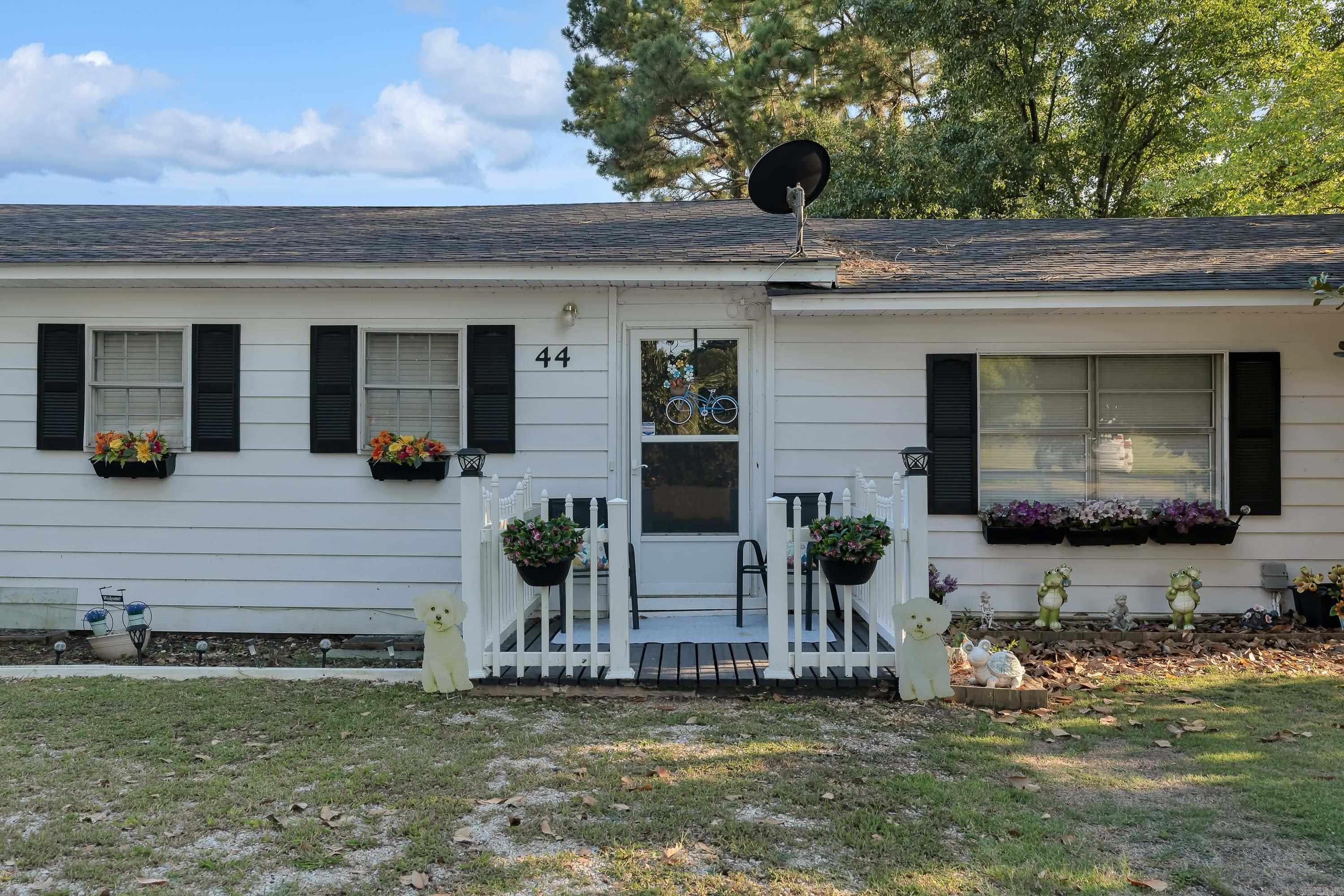 44 Oak Grove Road Property Photo 2