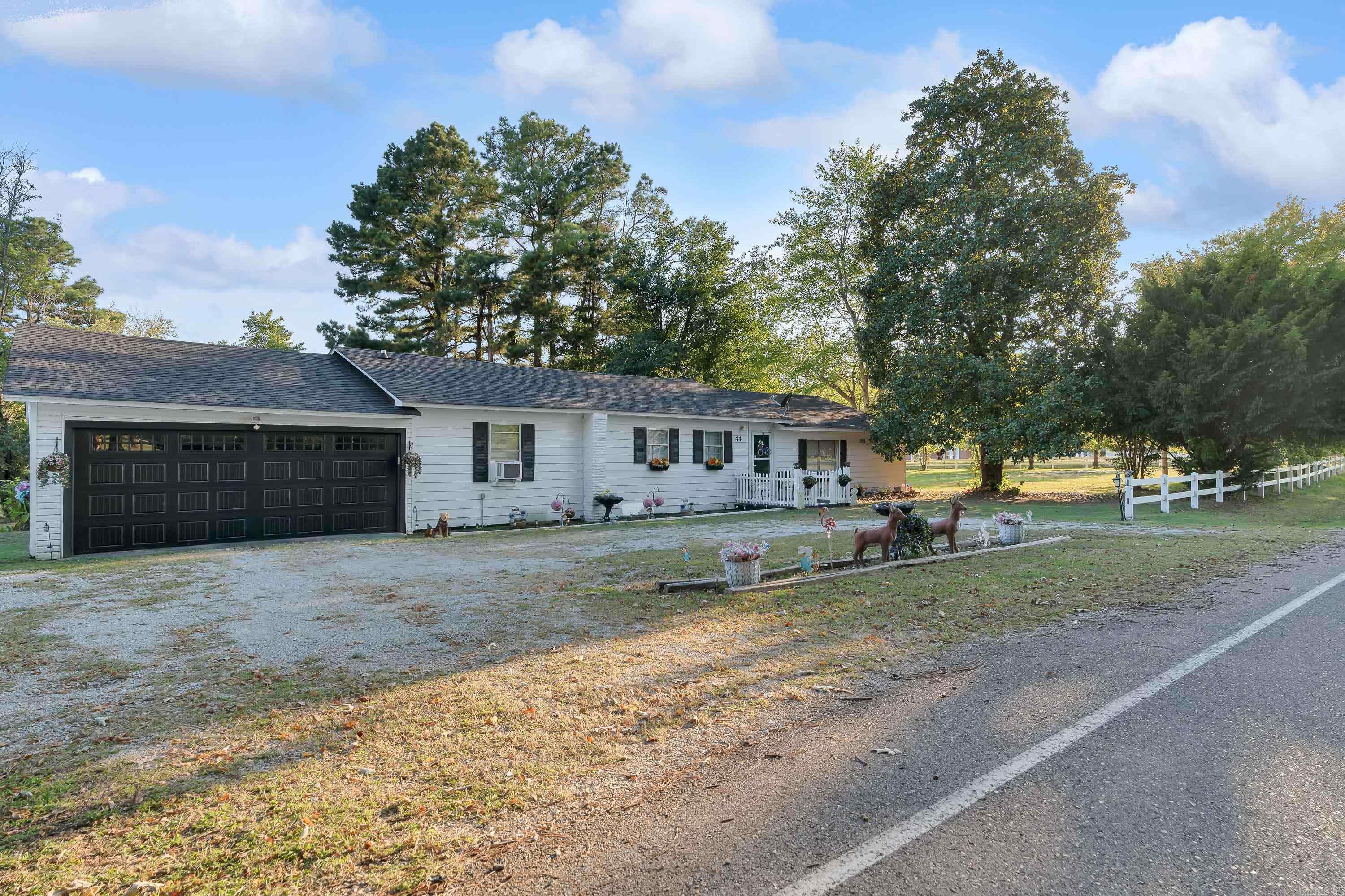 44 Oak Grove Road Property Photo 3