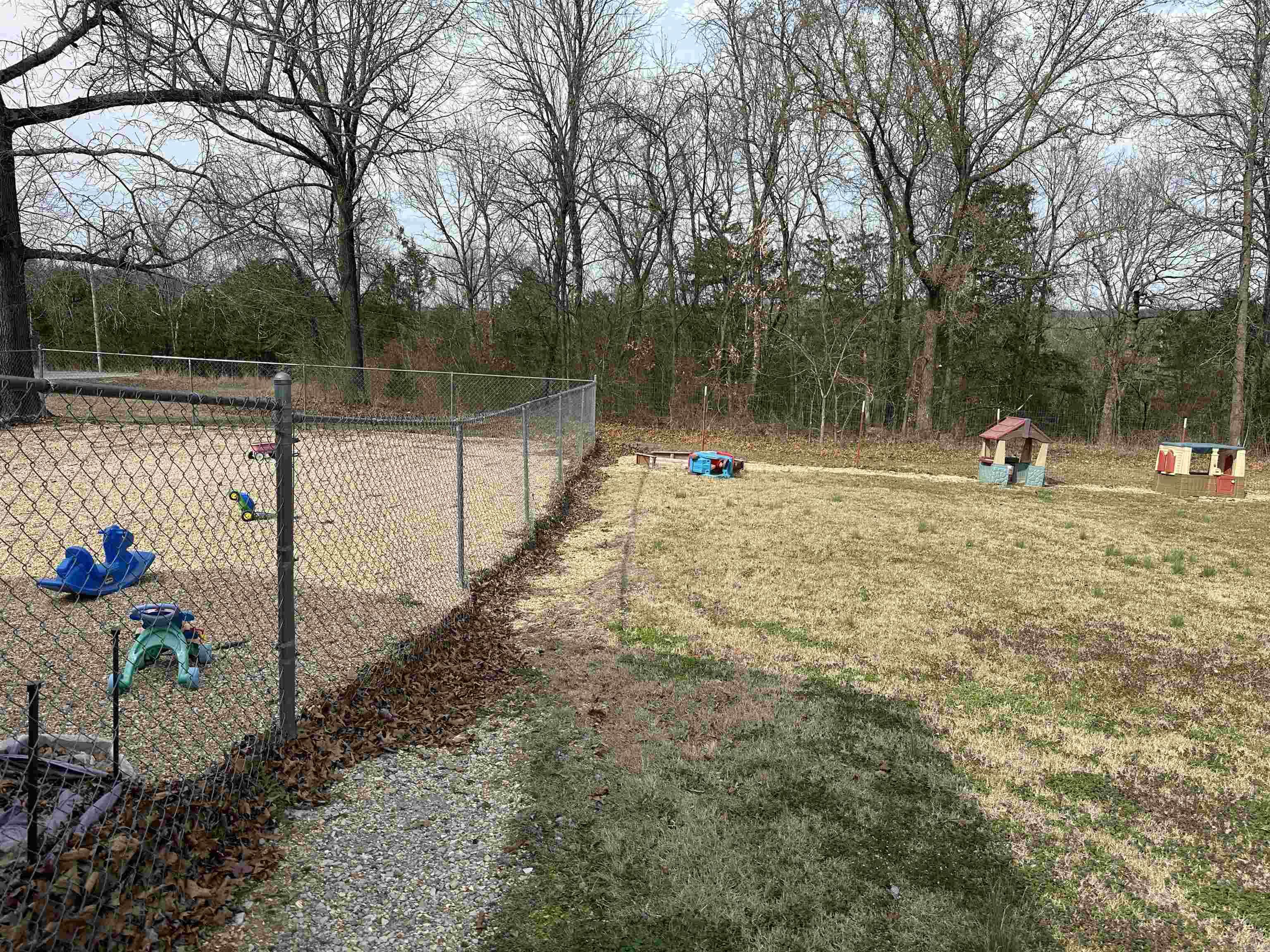 212 S Cedar Street Property Photo 17