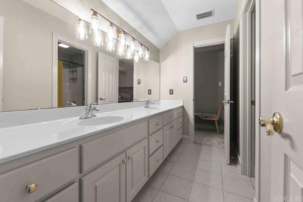 3185 Majestic Circle Property Photo 22
