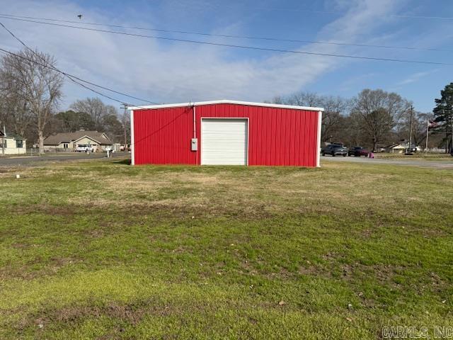 301 Madison Property Photo 3