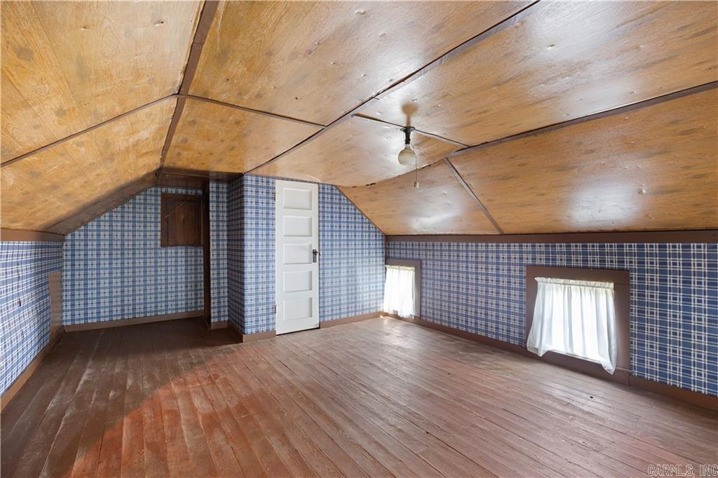 226 Lee Street Property Photo 14