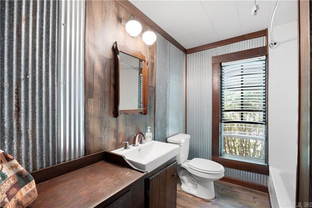 226 Lee Street Property Photo 19