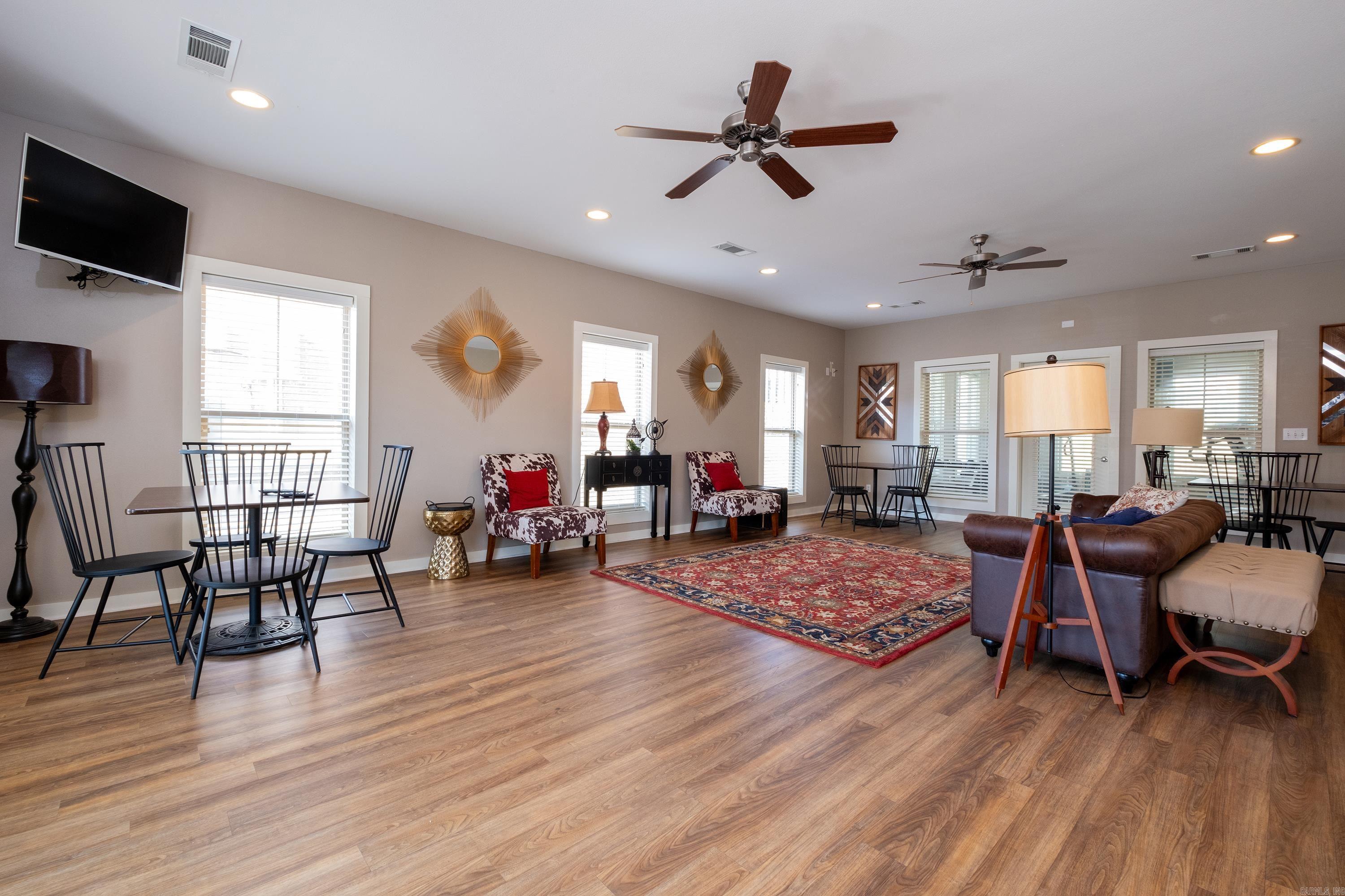 104 Venezia Property Photo 31