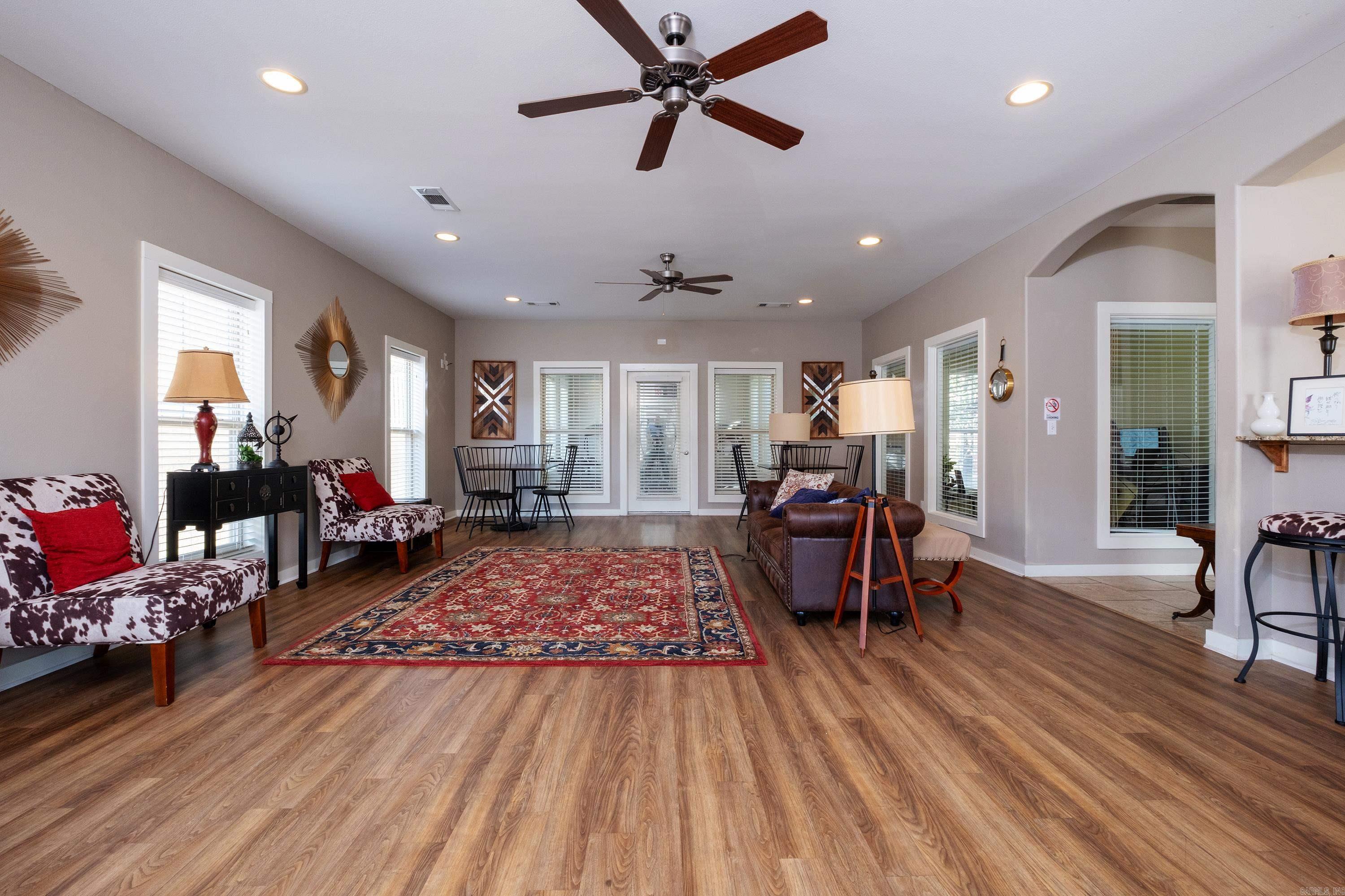 104 Venezia Property Photo 32