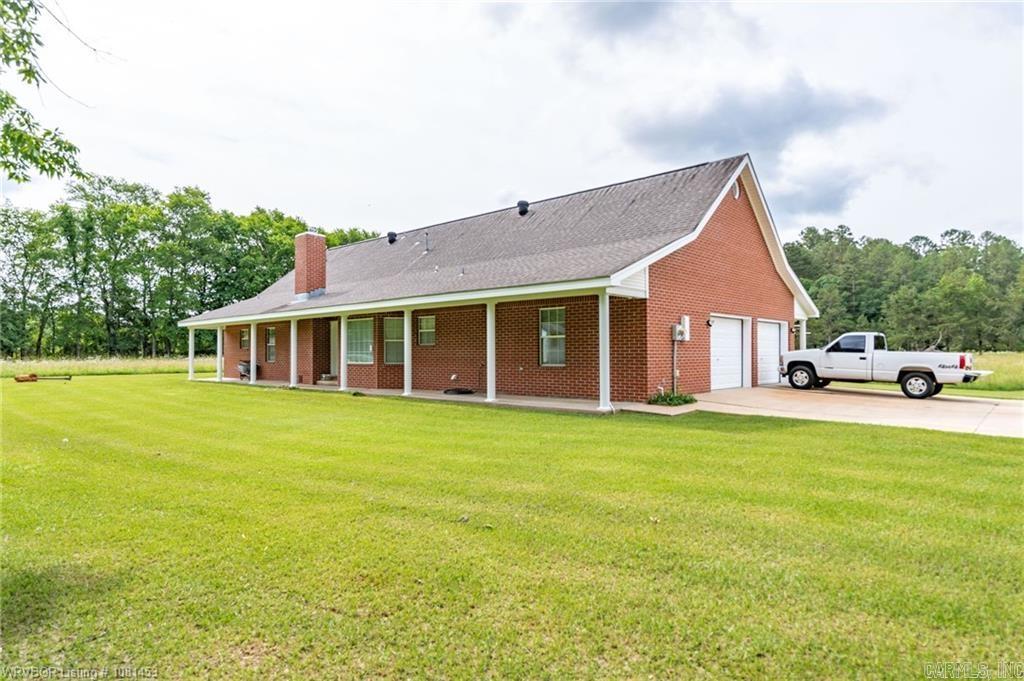 18558 E Highway 28 Property Photo 3