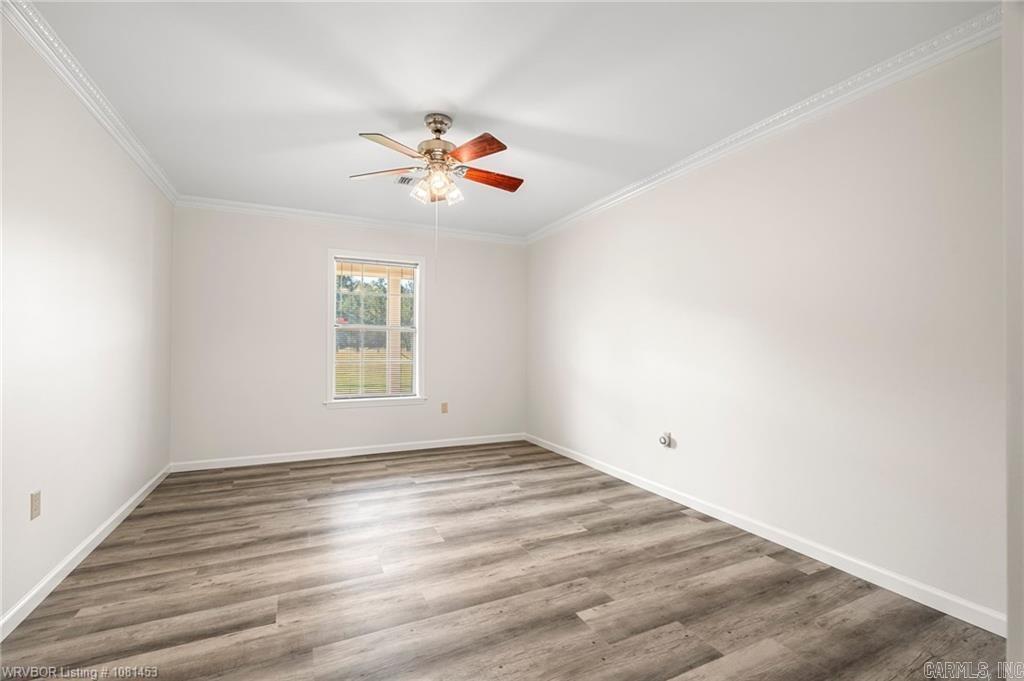 18558 E Highway 28 Property Photo 11