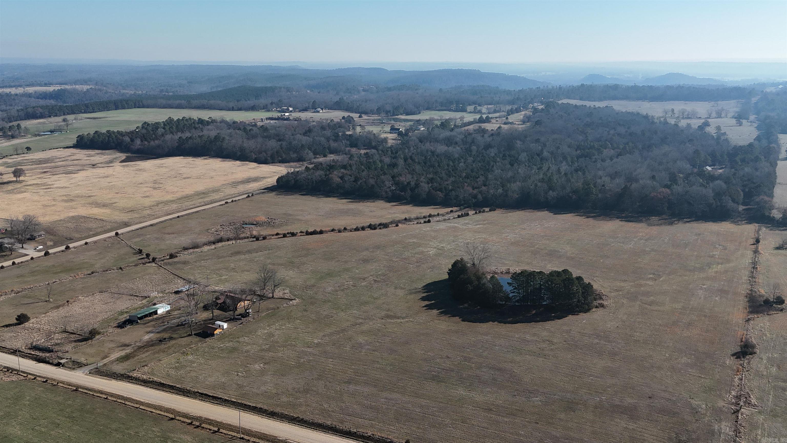 230 Ceder Creek Rd Property Photo 2