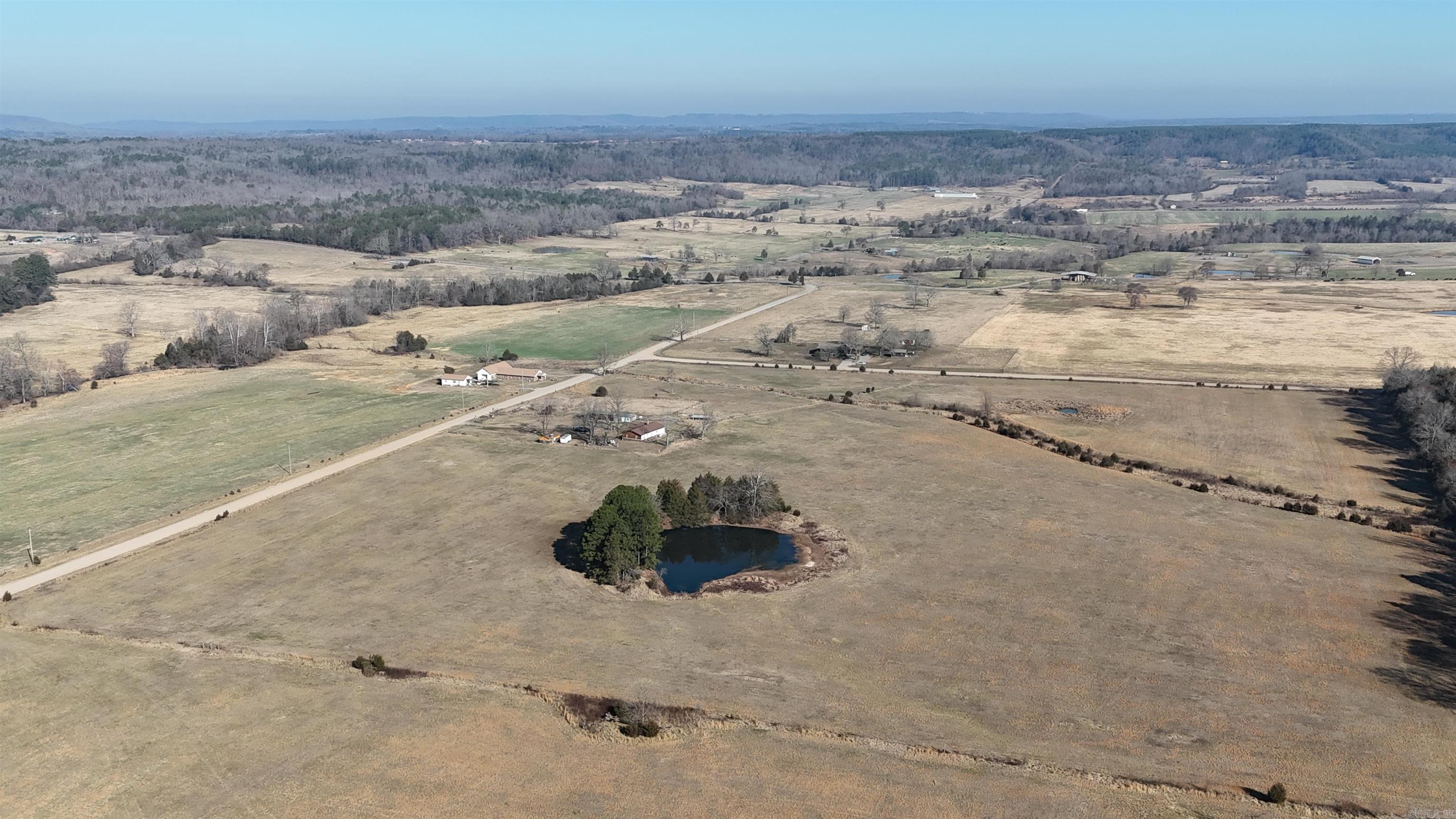 230 Ceder Creek Rd Property Photo 4