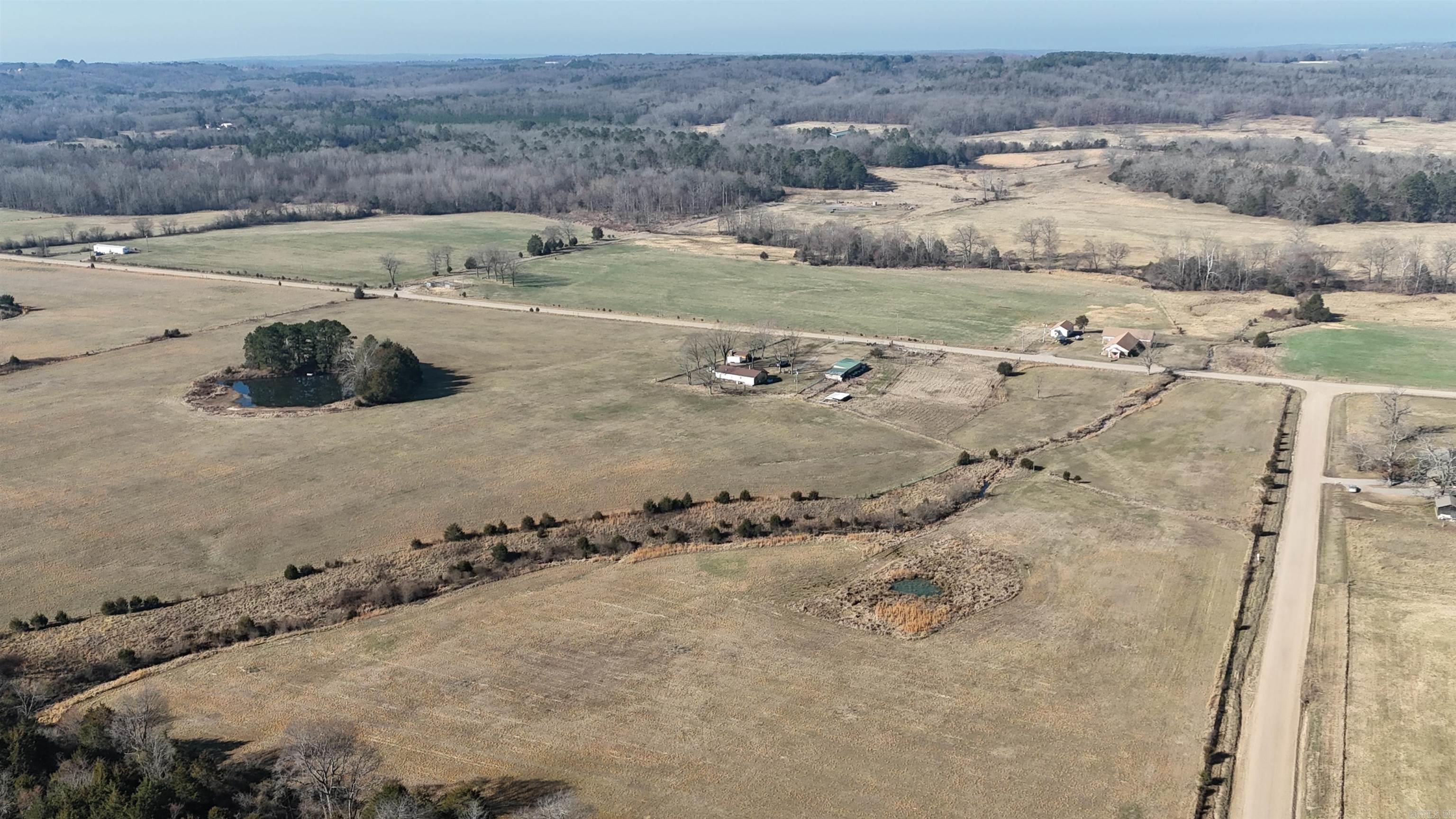 230 Ceder Creek Rd Property Photo 6