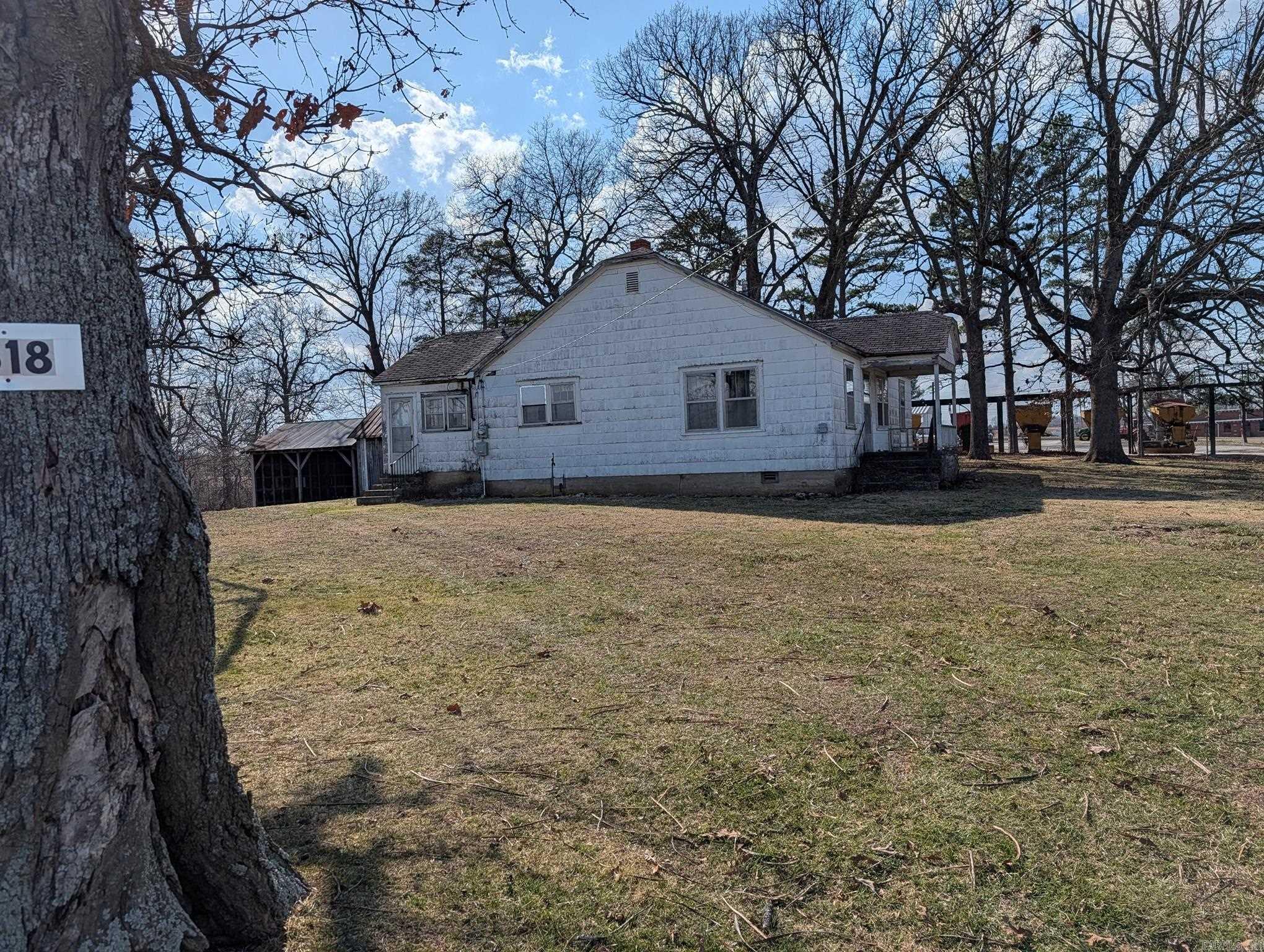 1520 N 65 Highway Property Photo 13