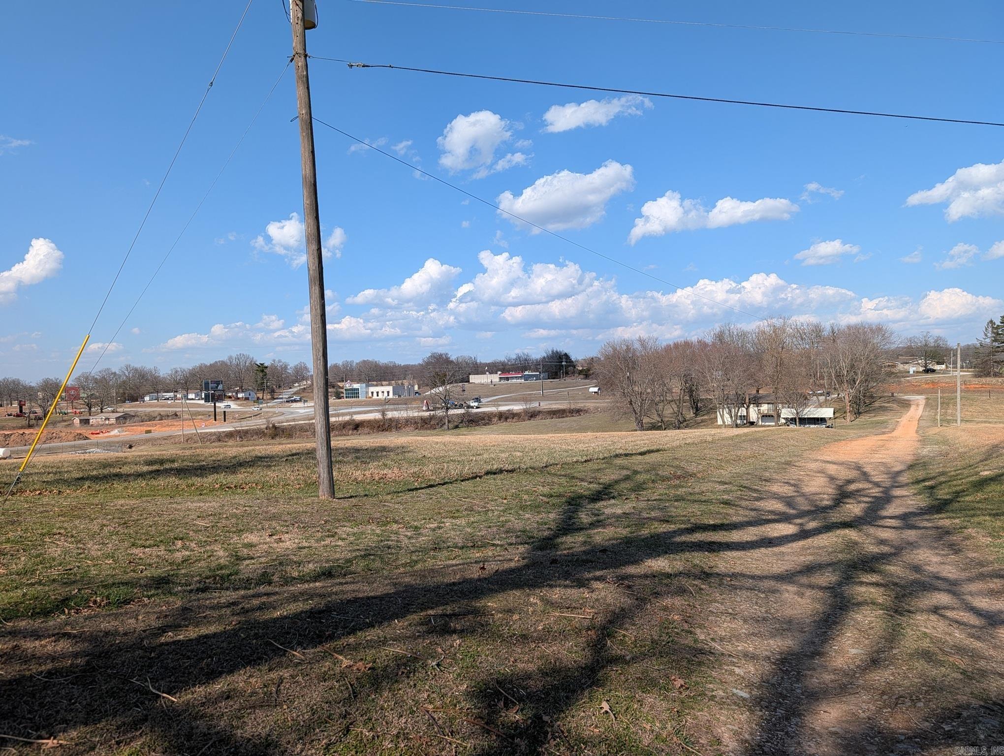 1520 N 65 Highway Property Photo 14