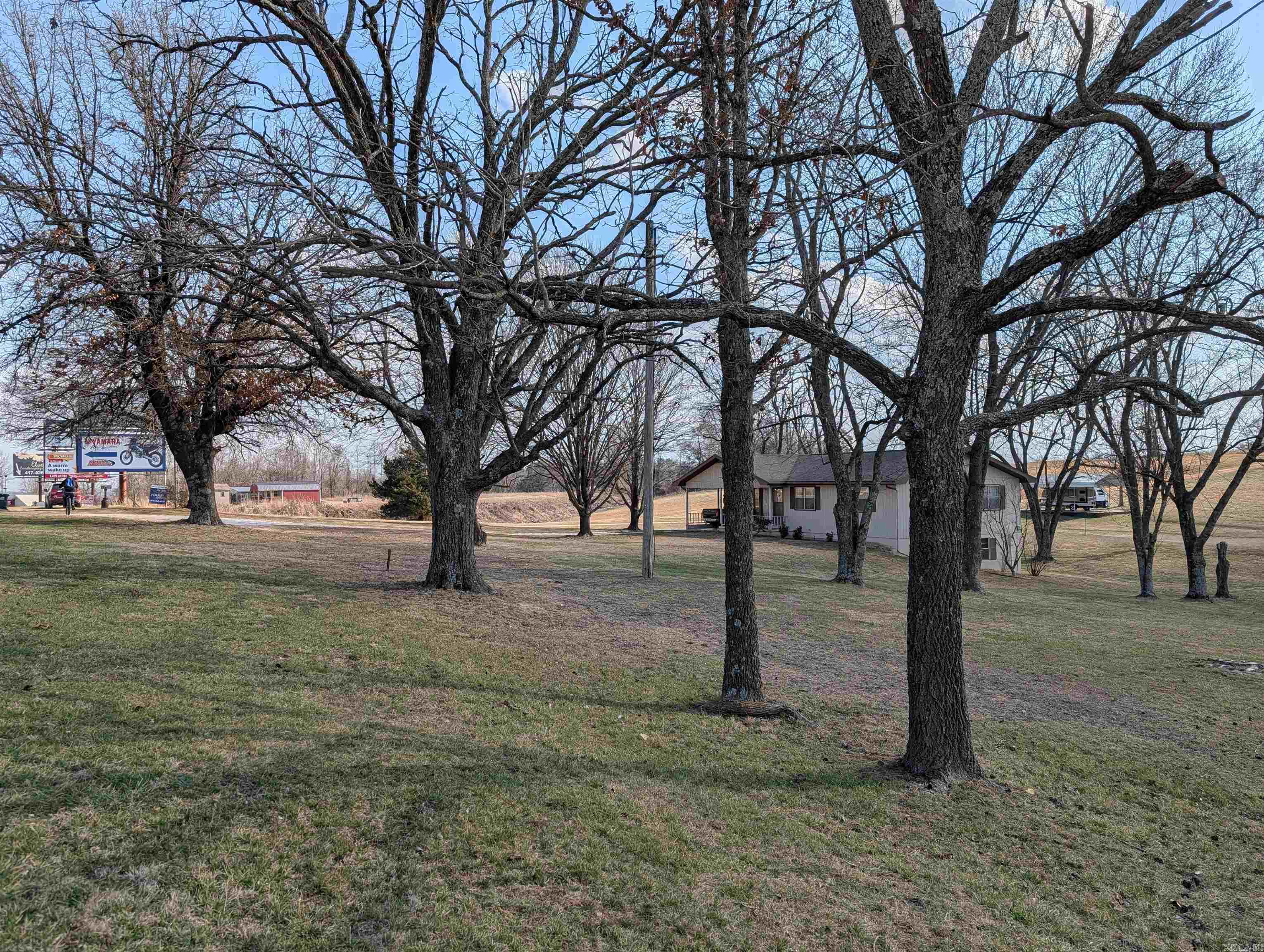 1520 N 65 Highway Property Photo 16