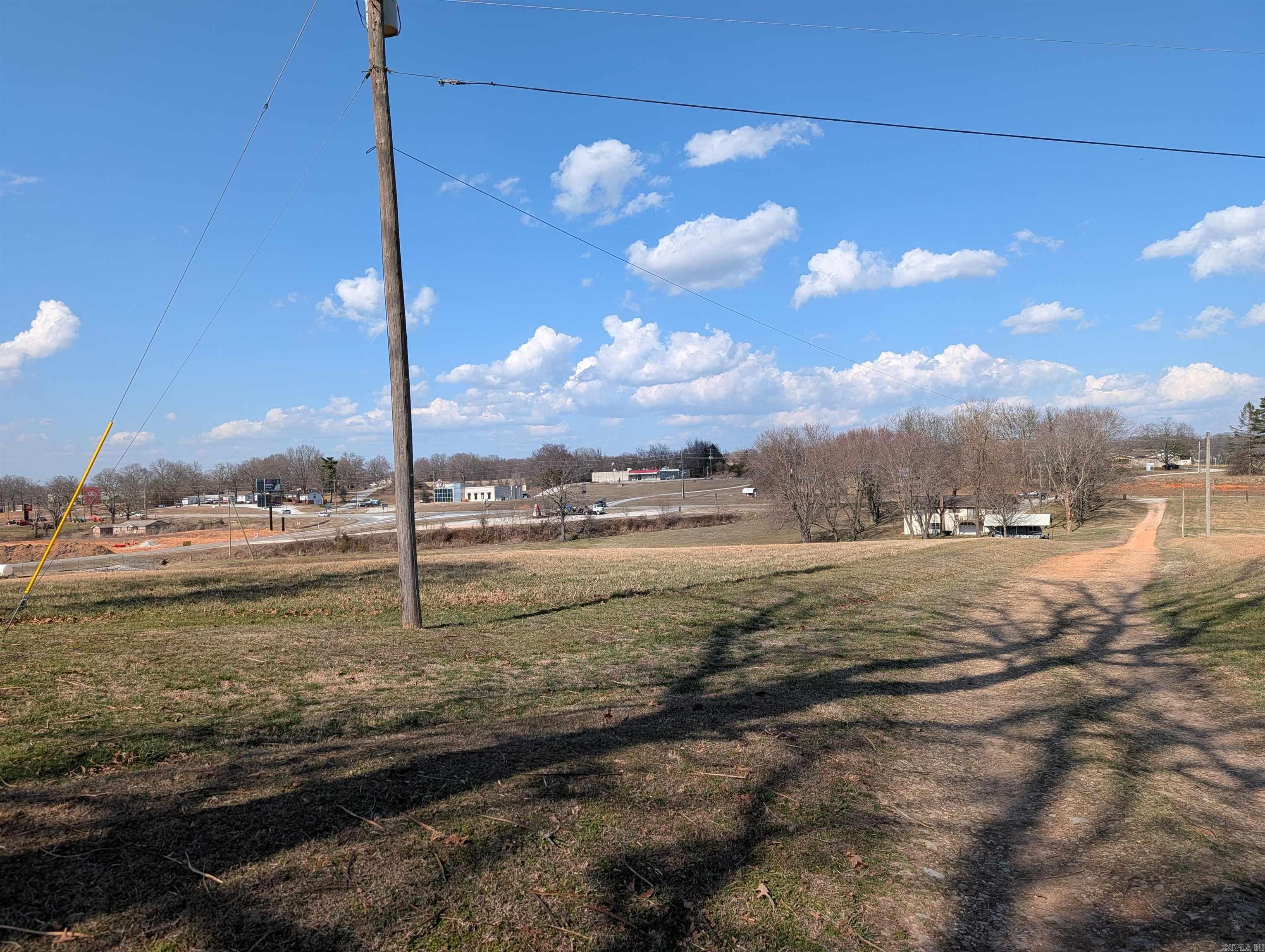 1520 N 65 Highway Property Photo 18