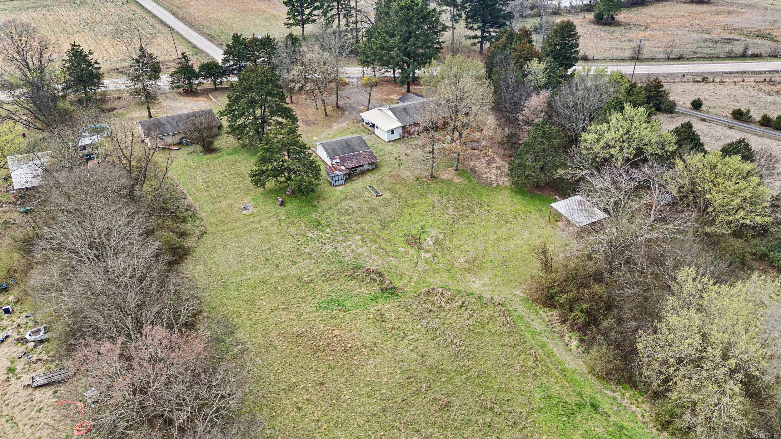714 Hwy 213 Property Photo 4