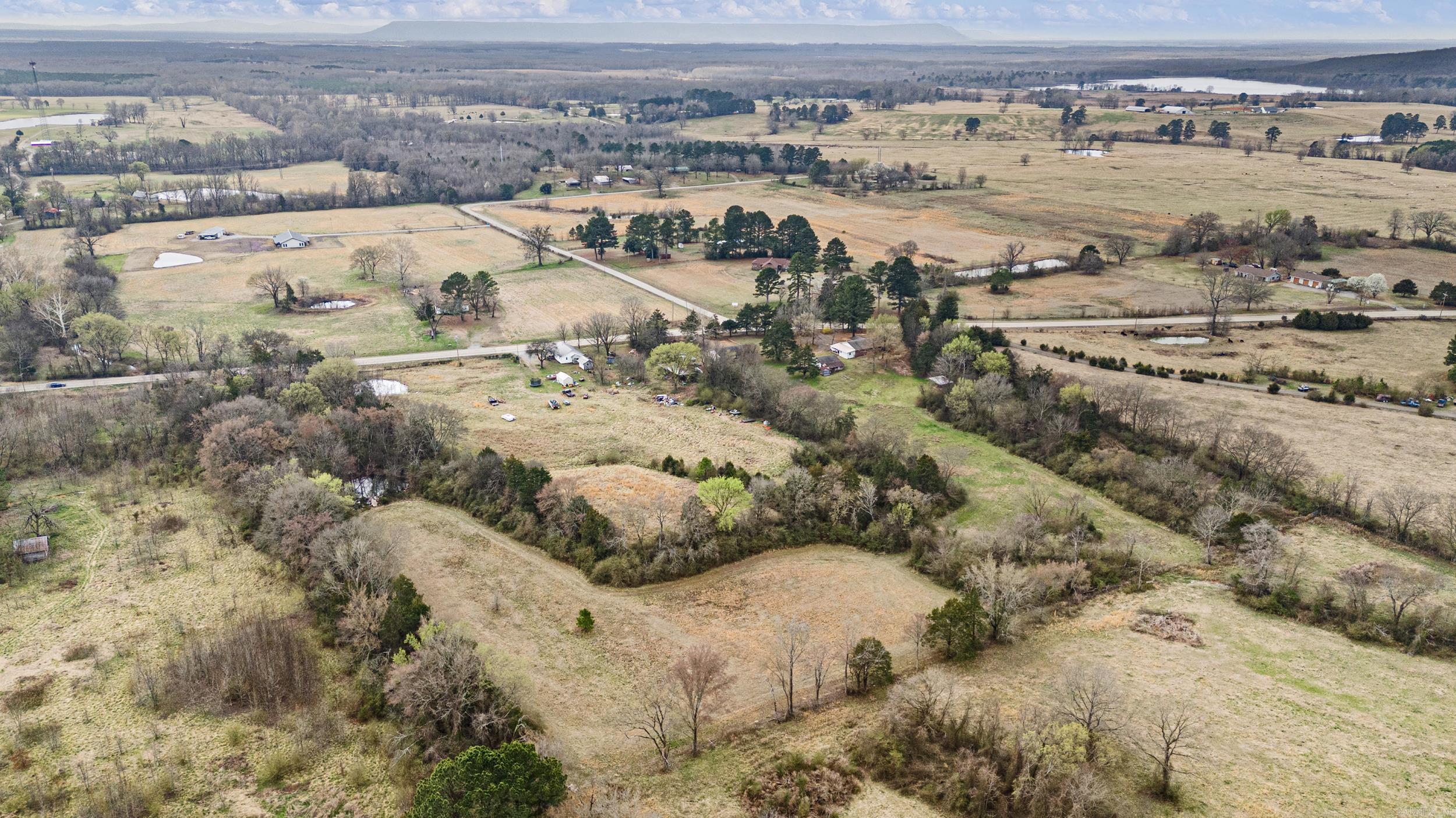 714 Hwy 213 Property Photo 31
