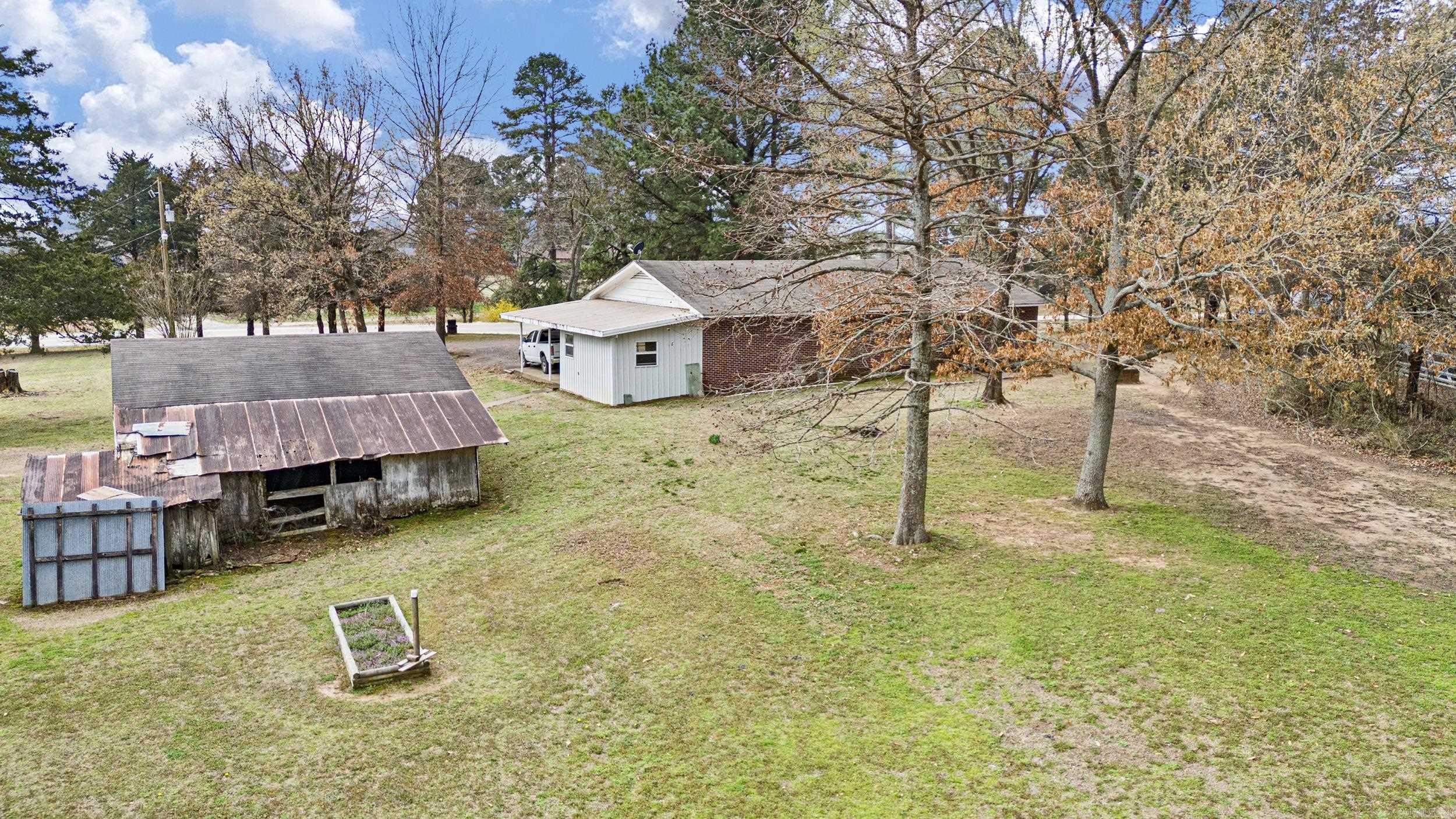 714 Hwy 213 Property Photo 40