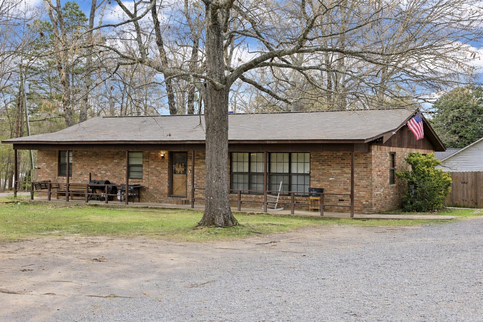 610 Reynolds Property Photo 1
