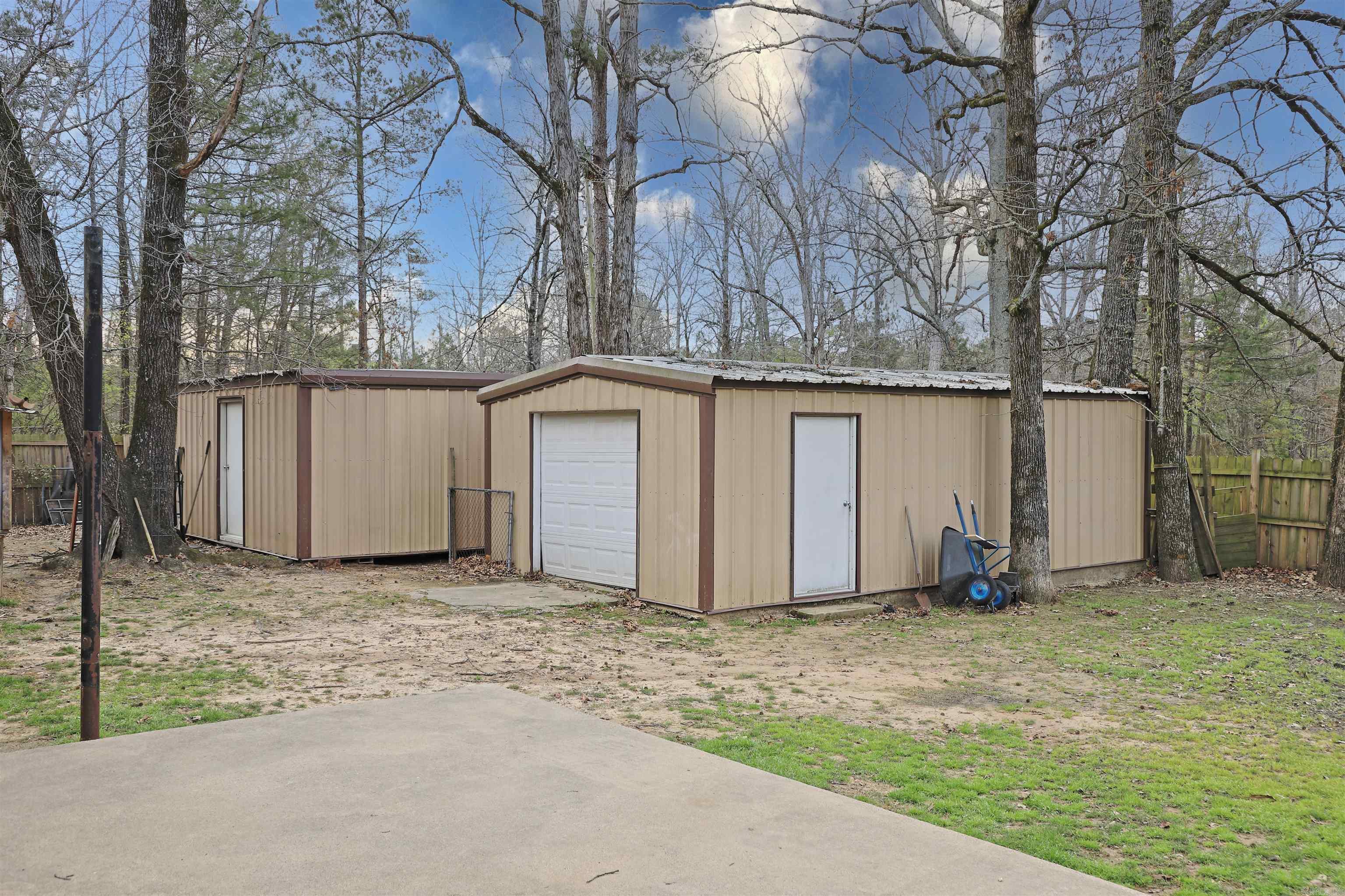 610 Reynolds Property Photo 20