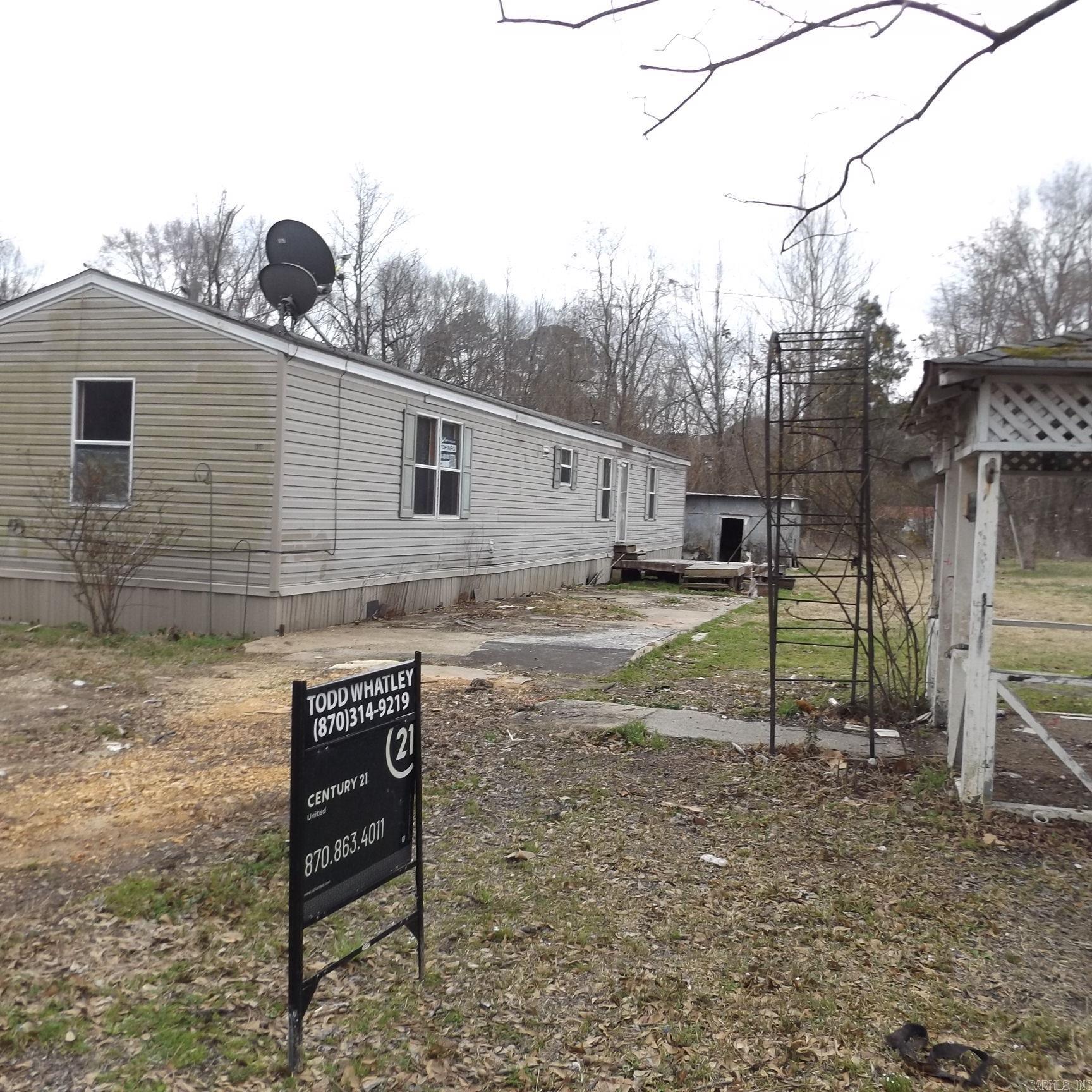 930 Brown Street Property Photo 1