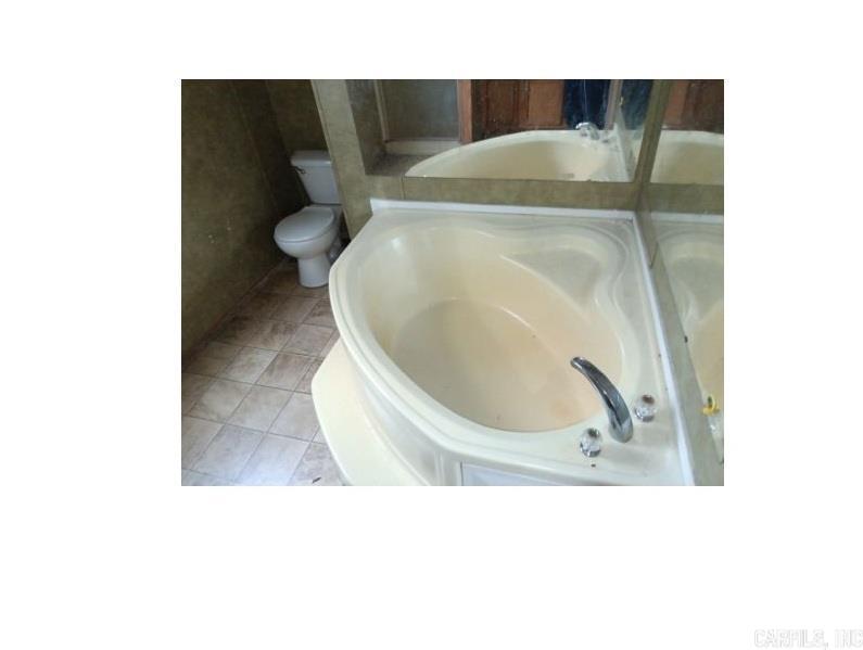 930 Brown Street Property Photo 2