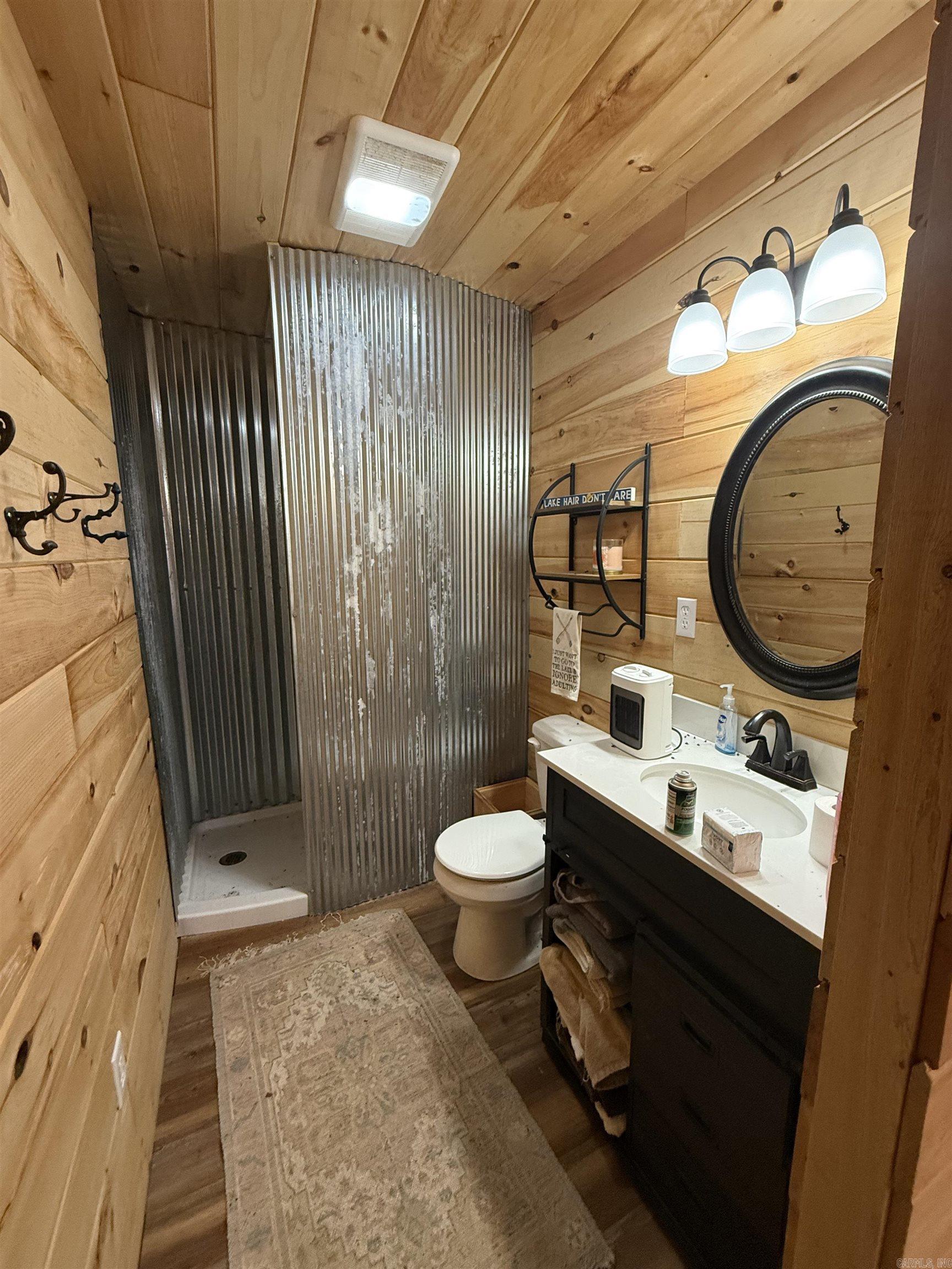 300 Canyon Property Photo 12
