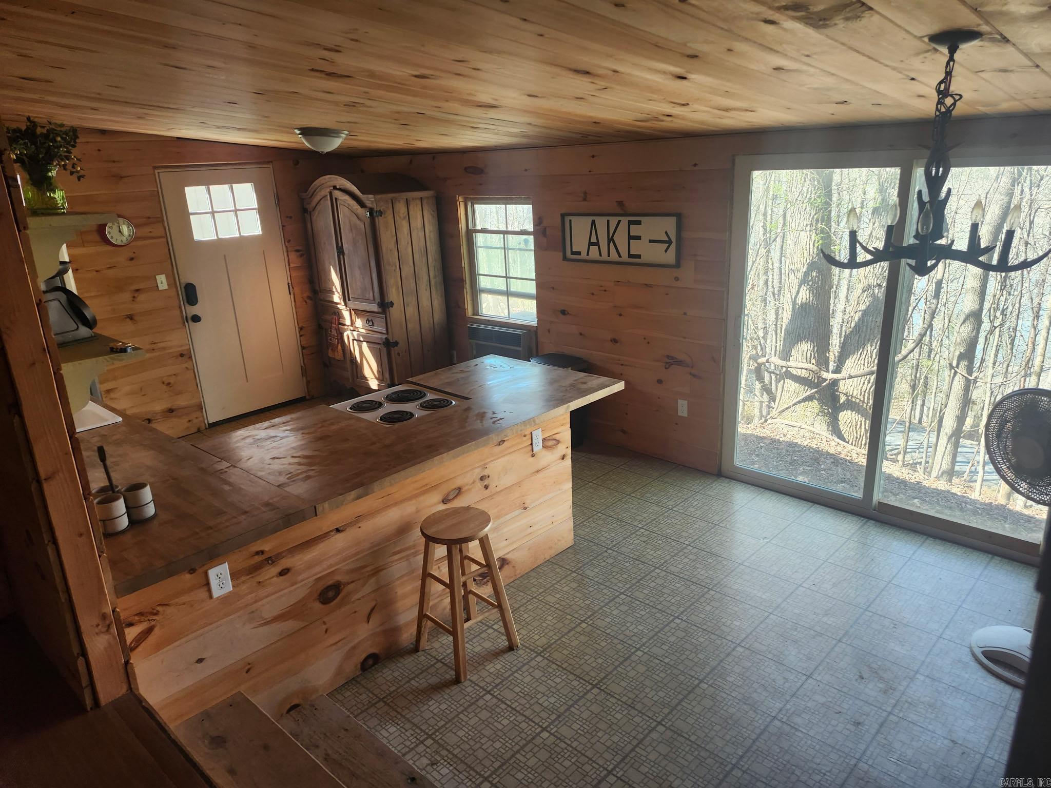300 Canyon Property Photo 15