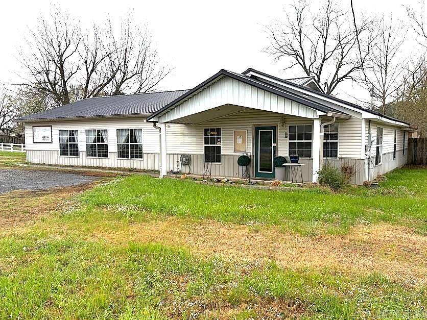 305 Dallas Avenue Property Photo 23