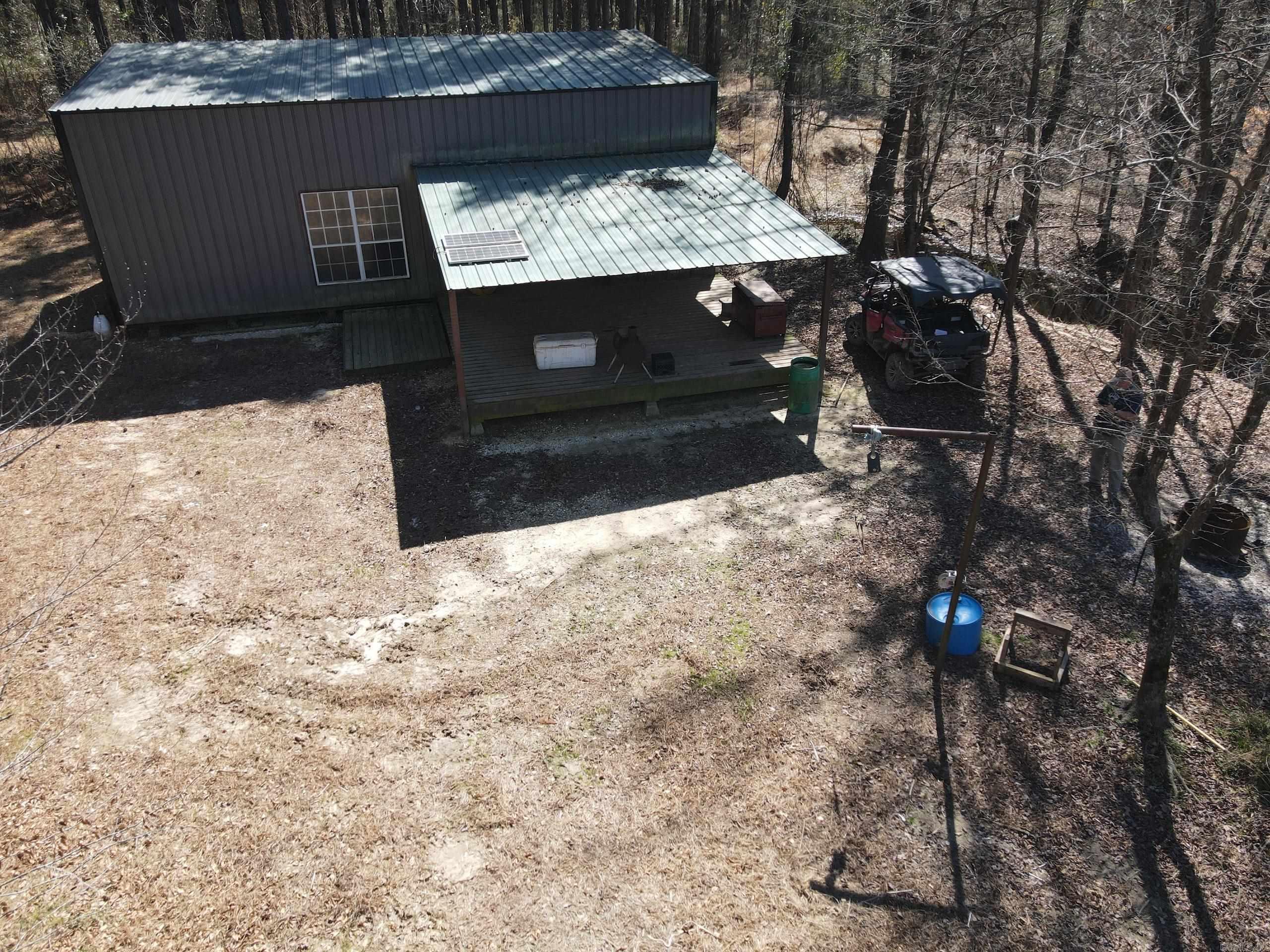 000 Lawson Rd Property Photo 2