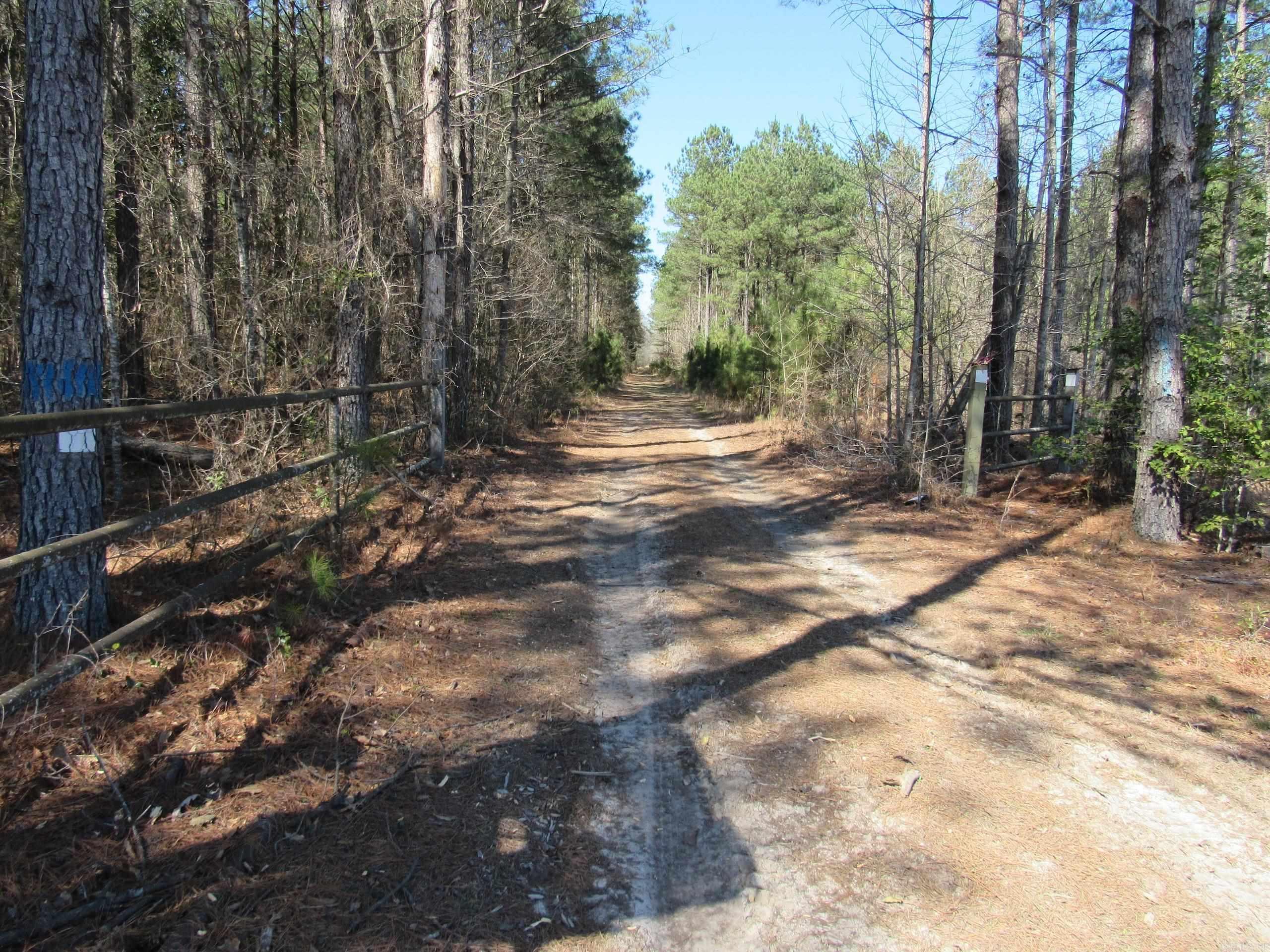 000 Lawson Rd Property Photo 24