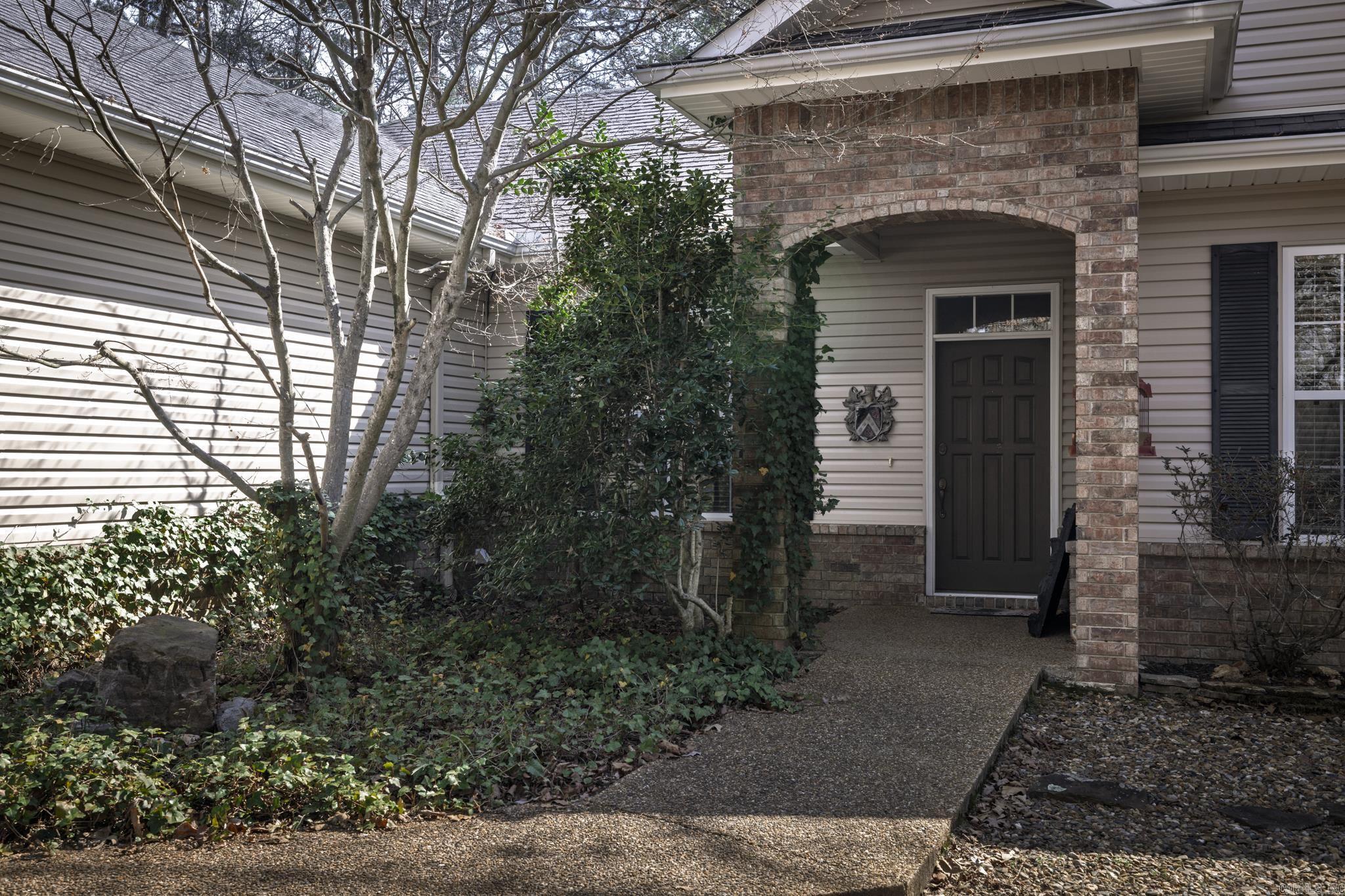 7 Jaguar Circle Property Photo 2