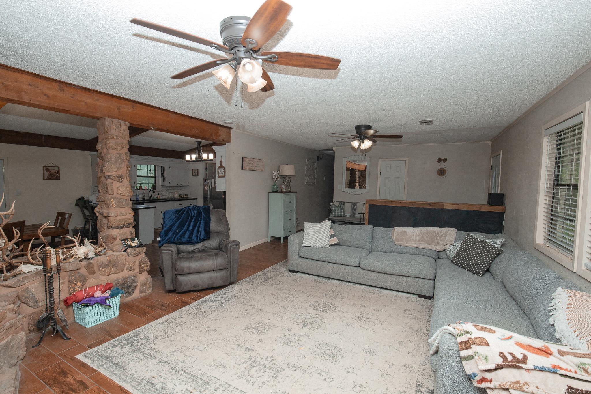 2323 Hwy 291 N. Property Photo 4