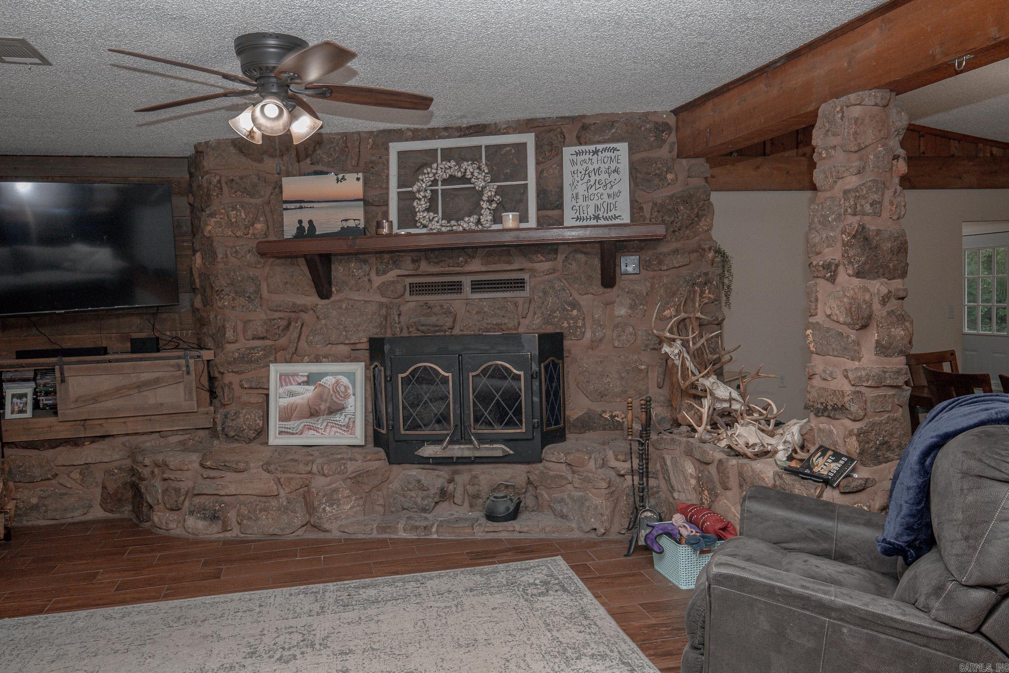 2323 Hwy 291 N. Property Photo 6