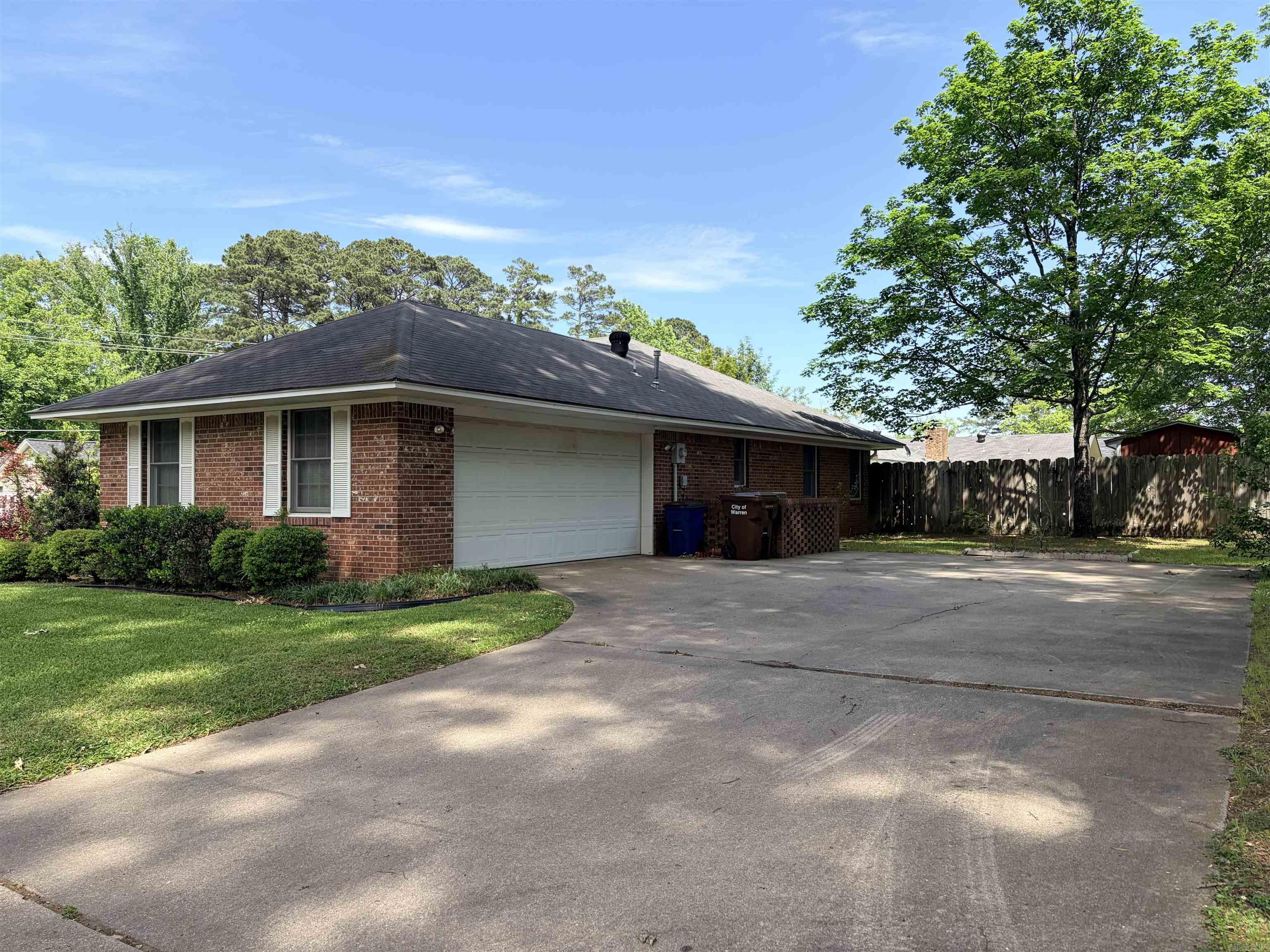 110 N Munn Property Photo 2